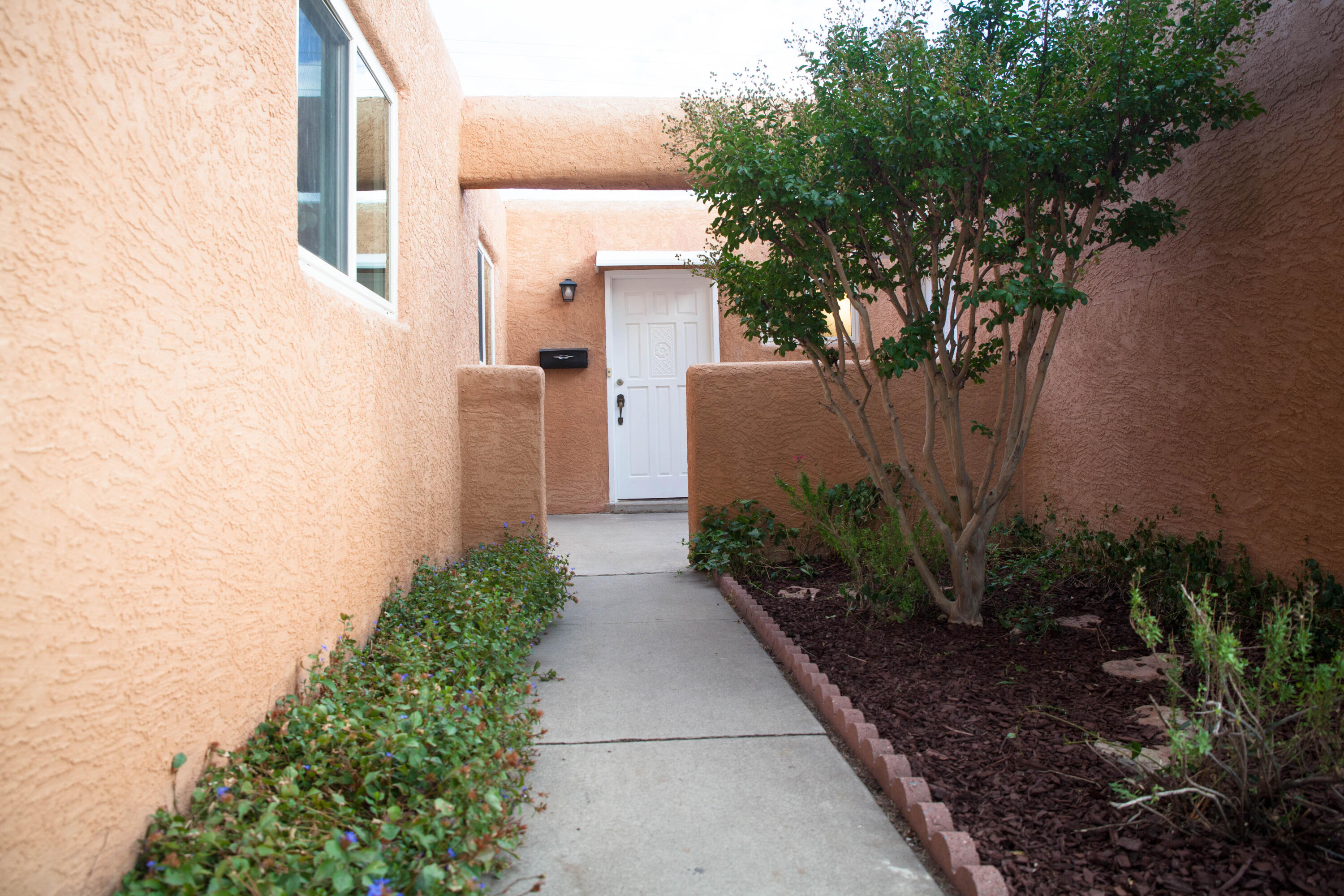 11004 WOODLAND Avenue NE