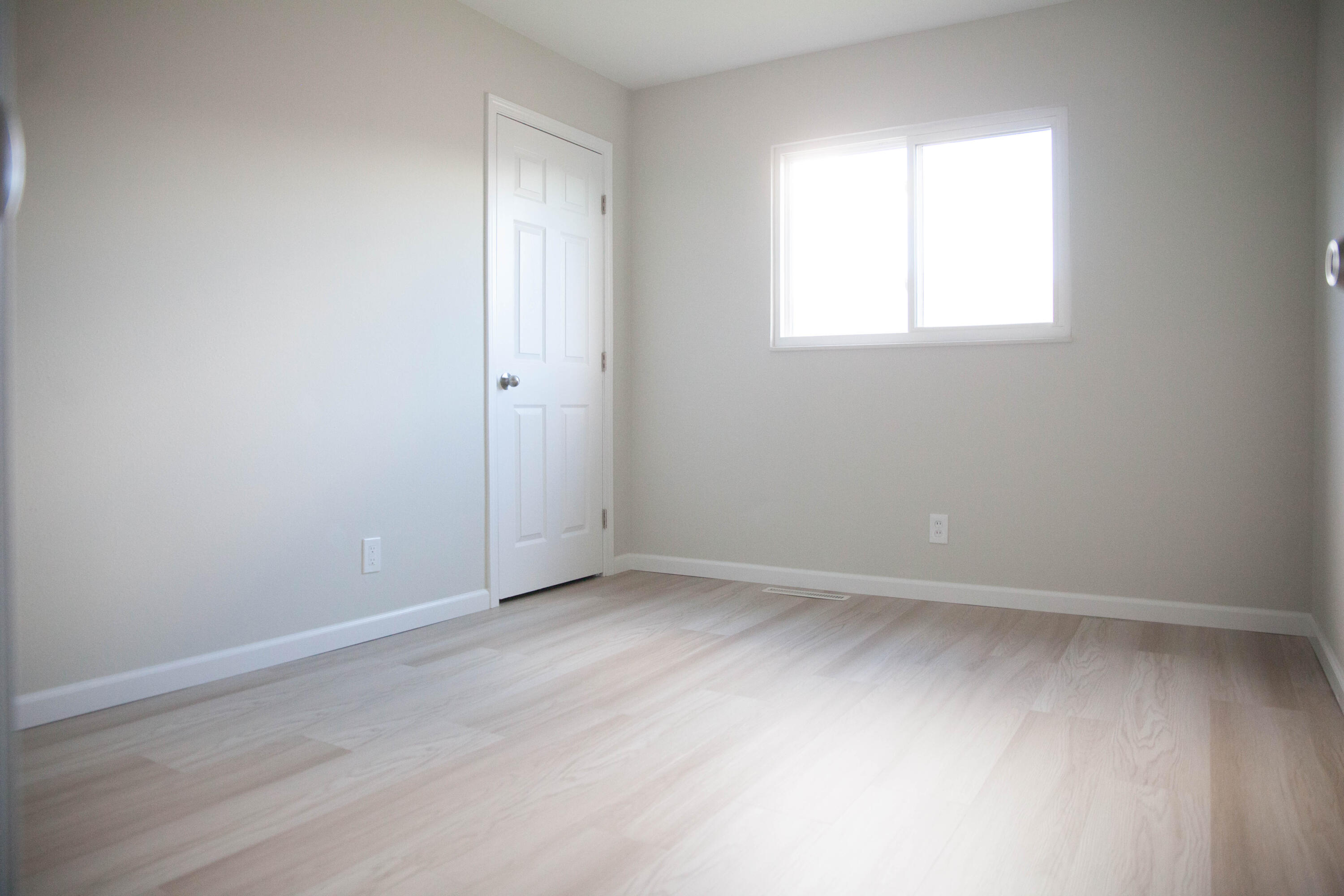 11004 WOODLAND Avenue NE