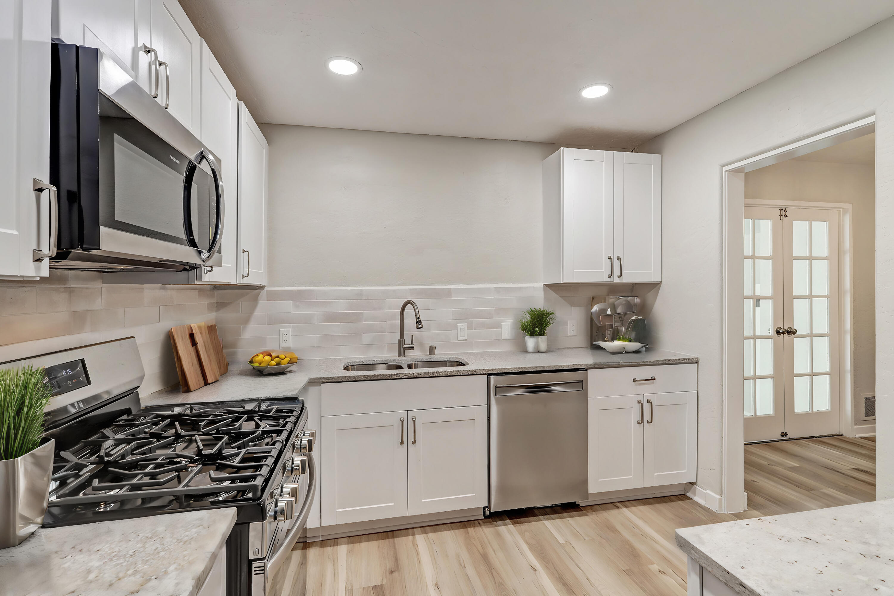 829 INDIANA Street SE