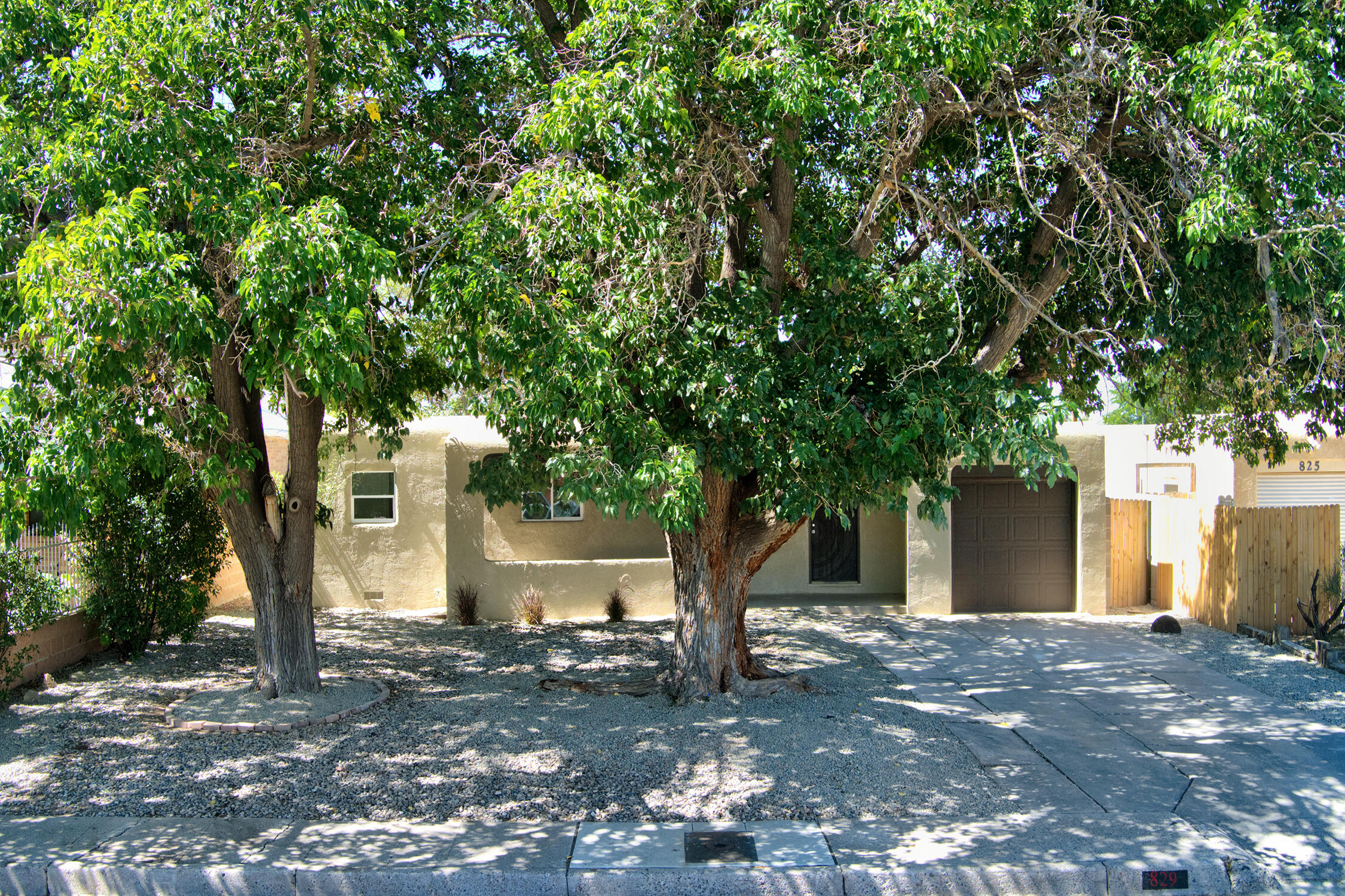 829 INDIANA Street SE