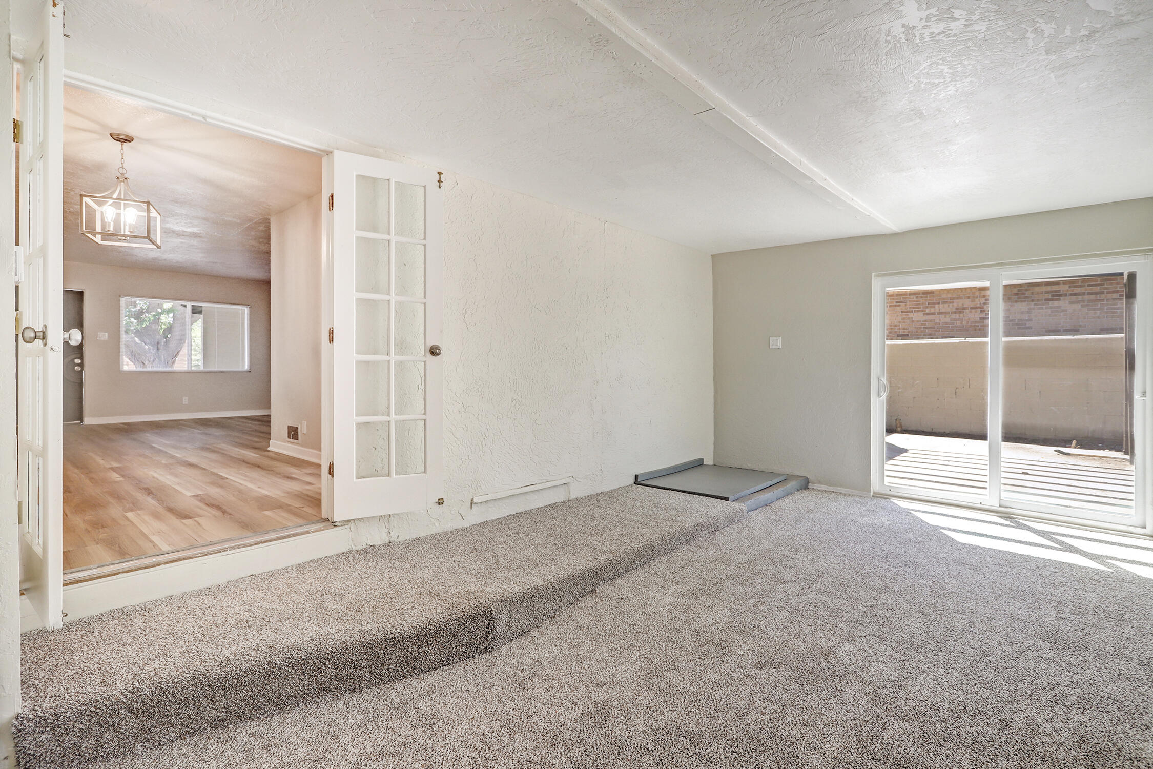 829 INDIANA Street SE