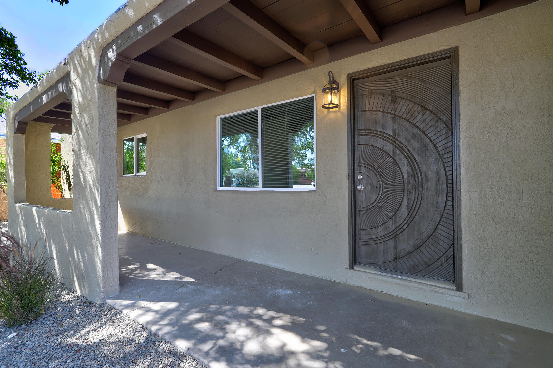 829 INDIANA Street SE