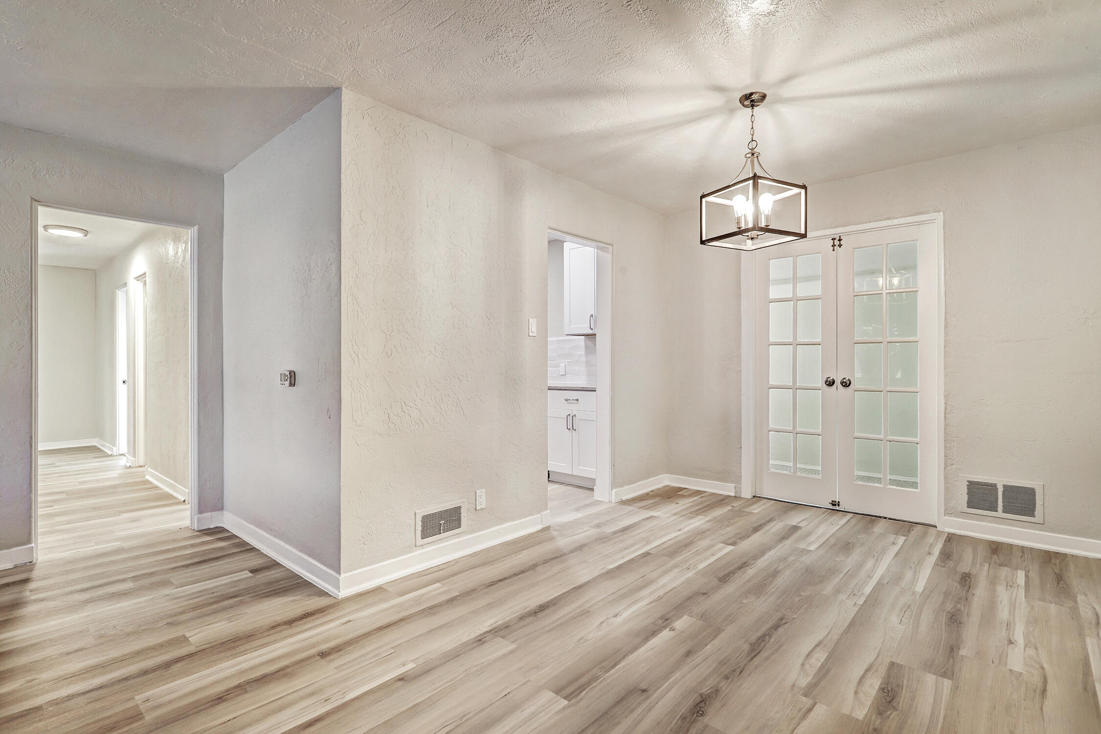 829 INDIANA Street SE