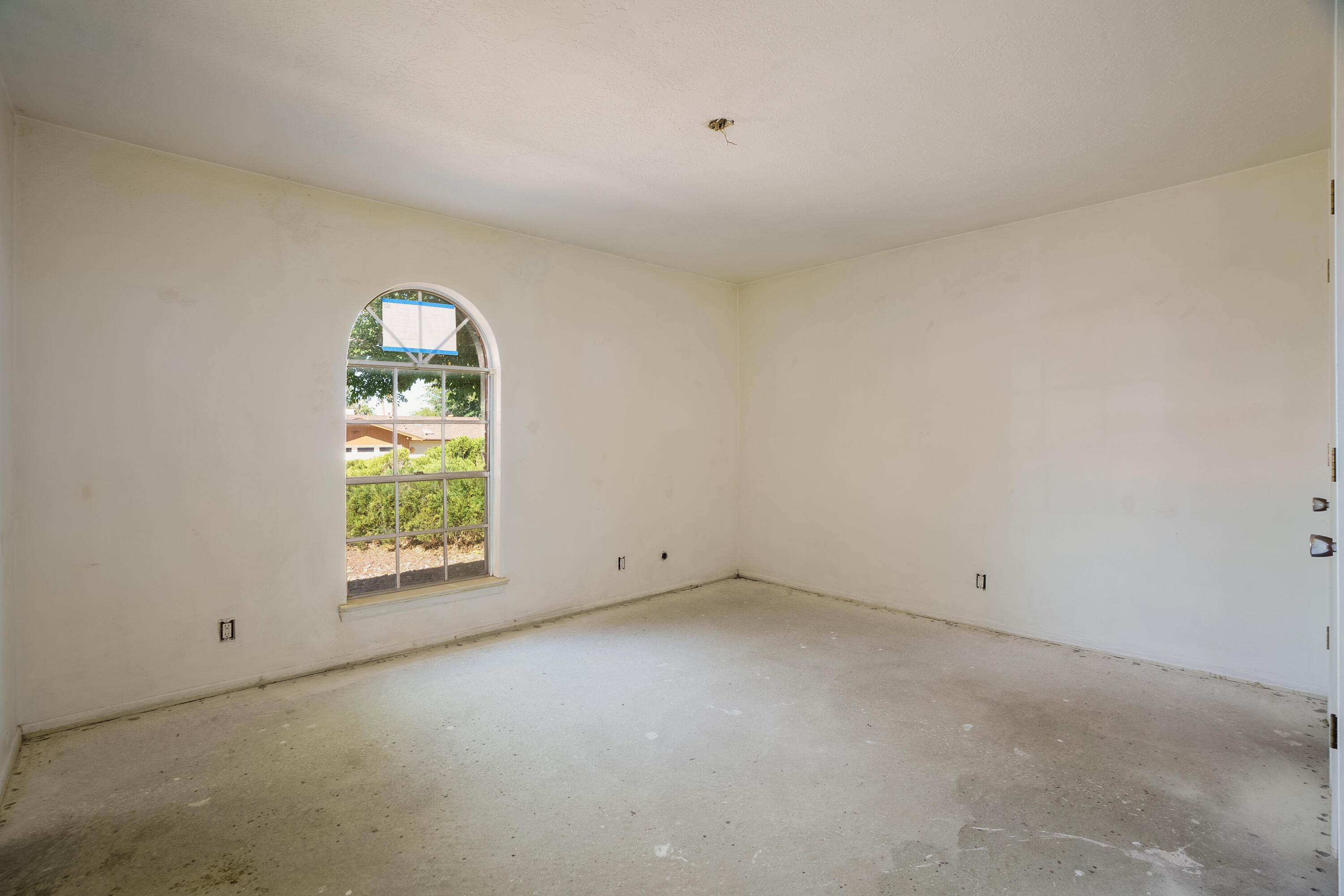 1708 KIRBY Street NE