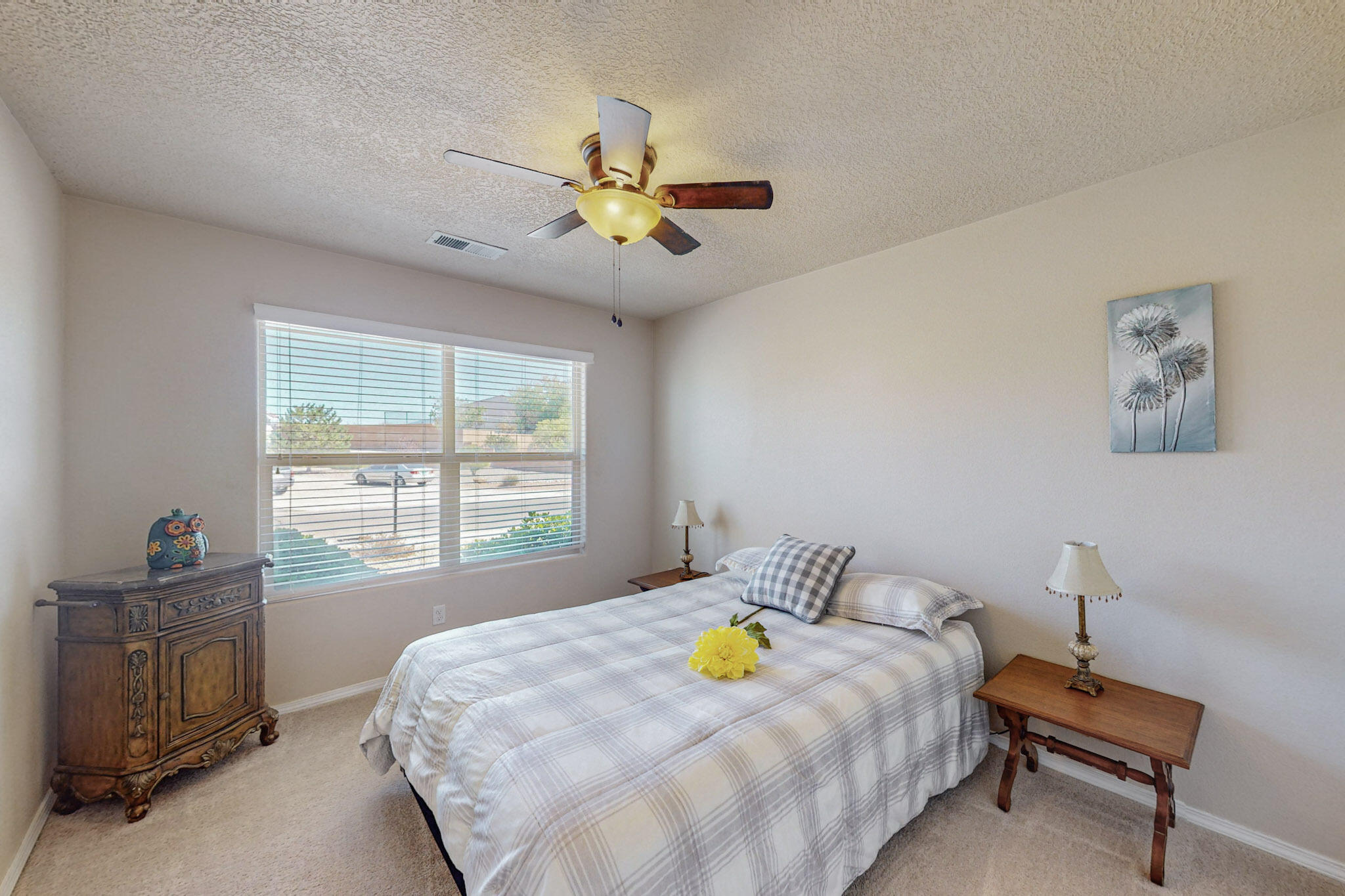 3818 CHOLLA Drive NE