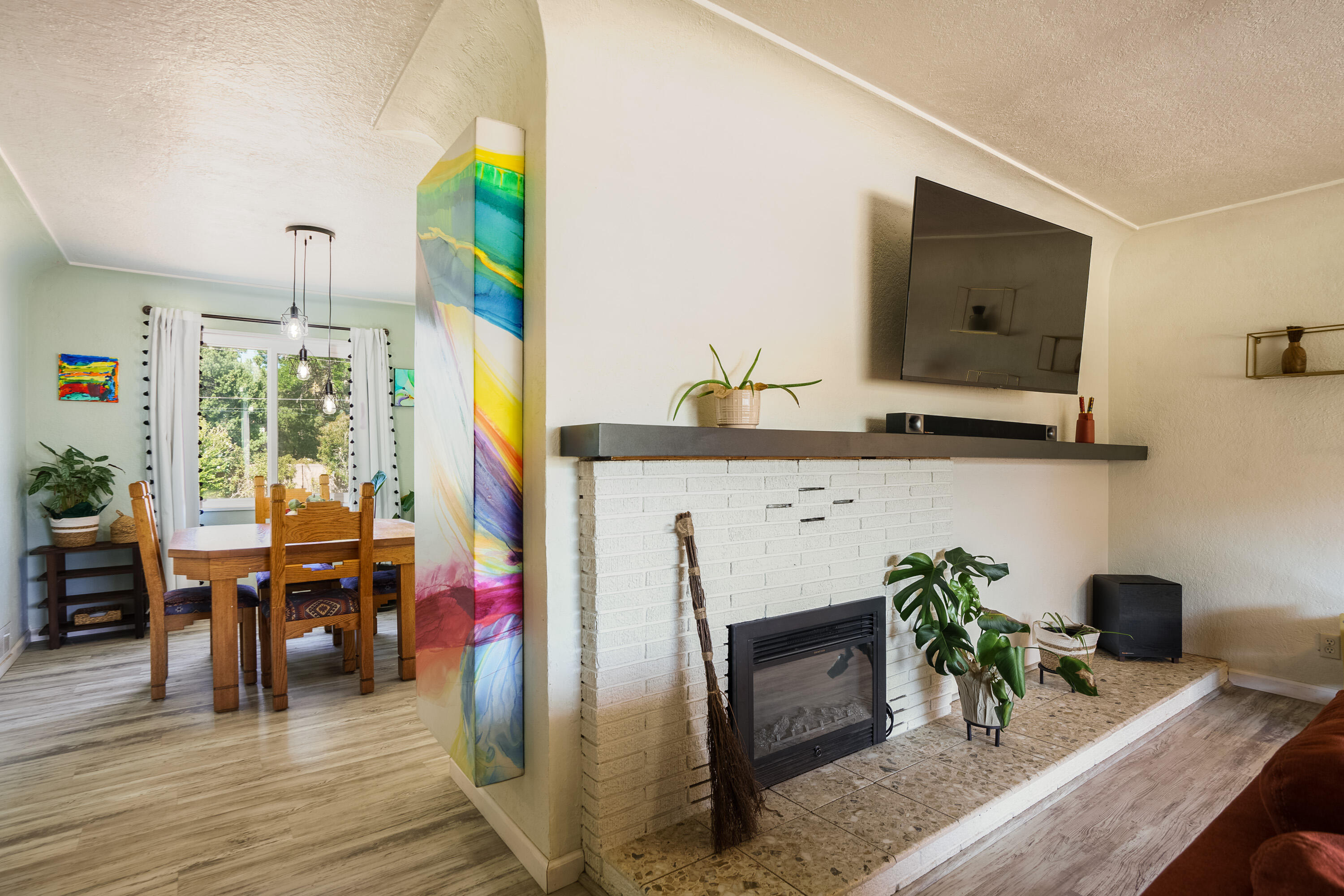 2013 MARTHA Street NE