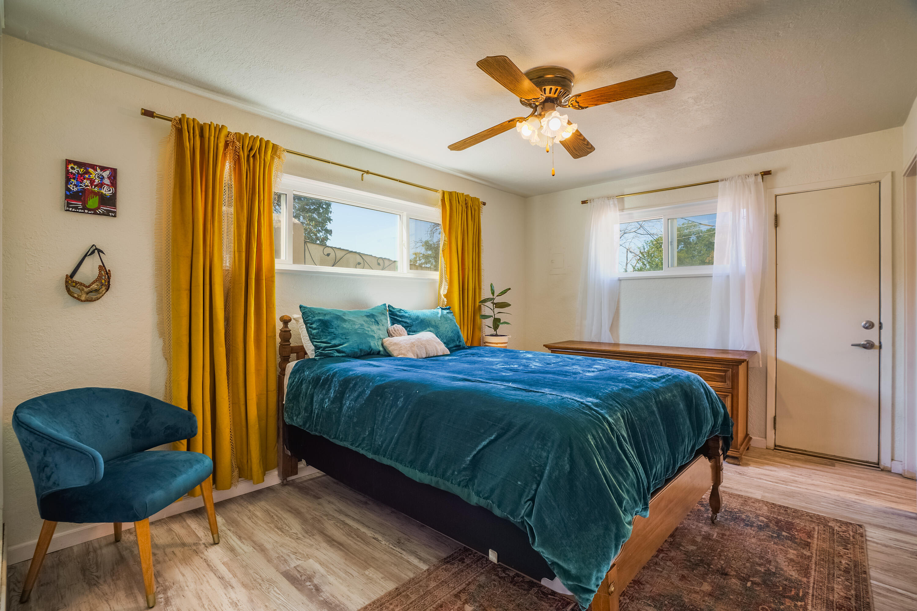 2013 MARTHA Street NE