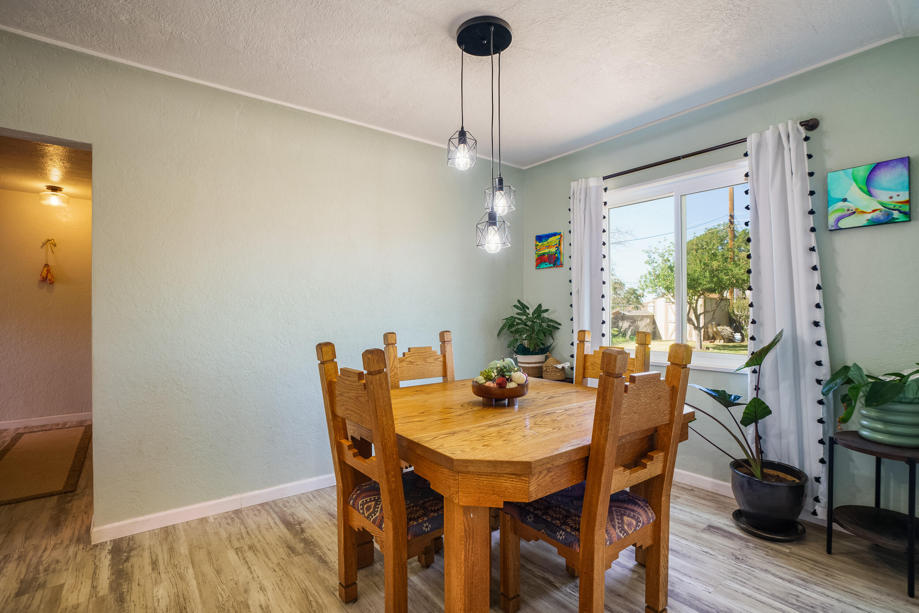 2013 MARTHA Street NE