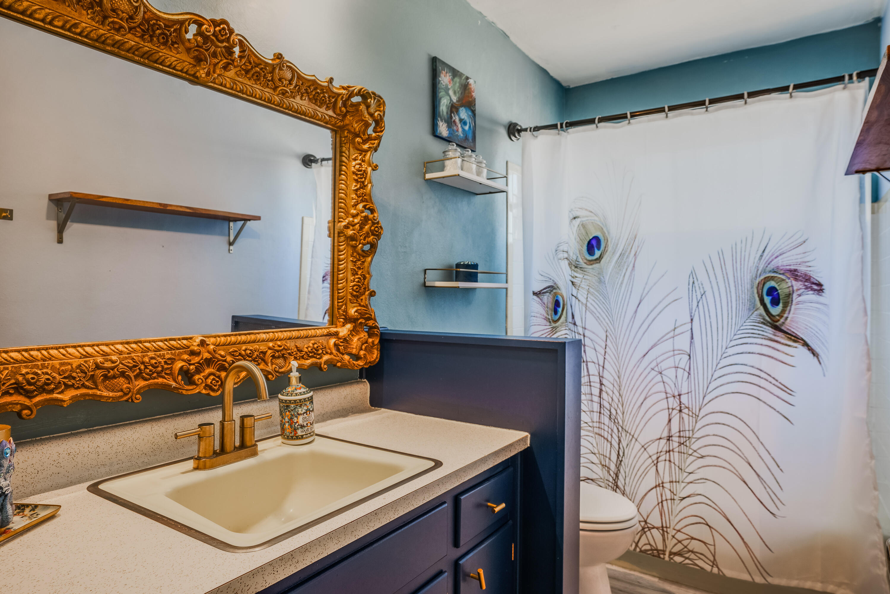 2013 MARTHA Street NE