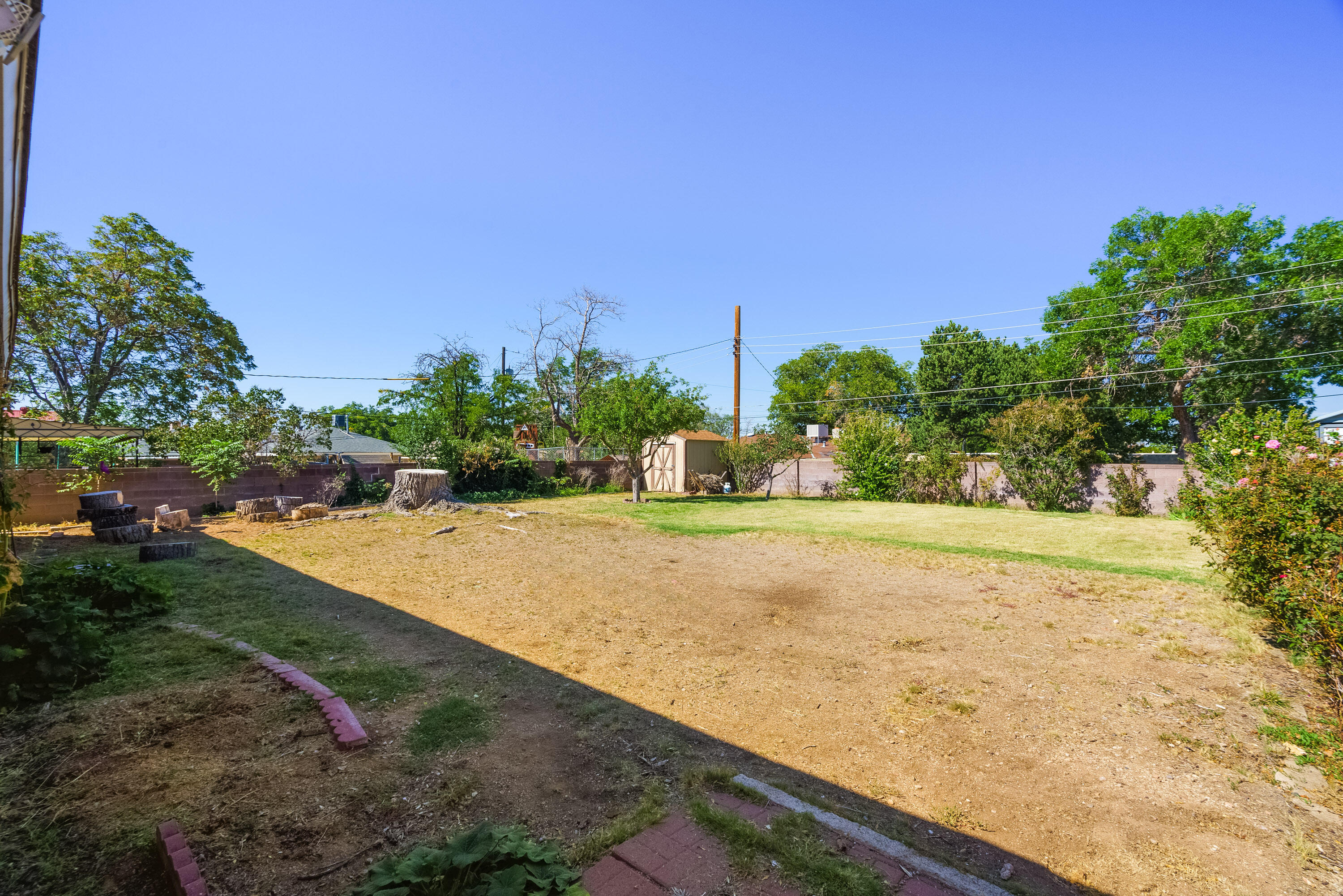 2013 MARTHA Street NE