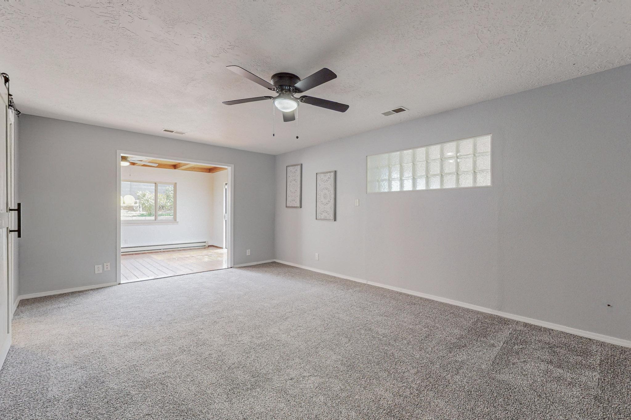 4104 GLEN CANYON Road NE