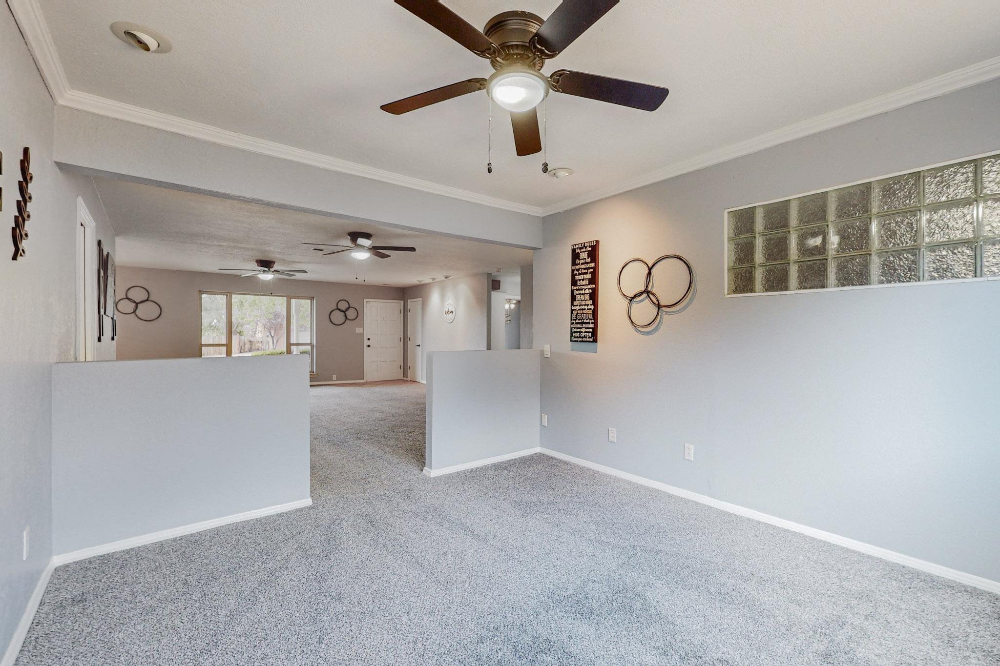 4104 GLEN CANYON Road NE