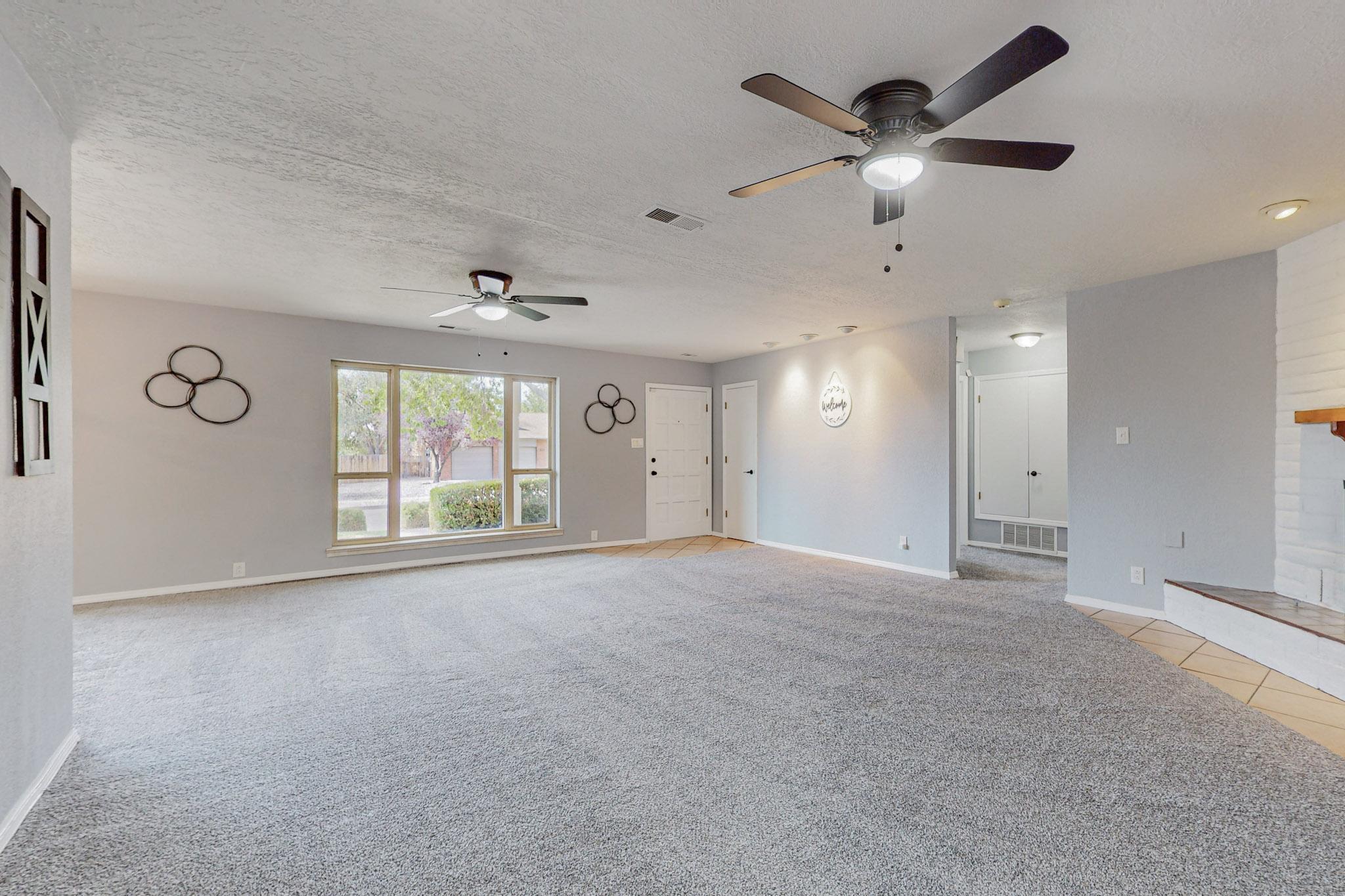 4104 GLEN CANYON Road NE