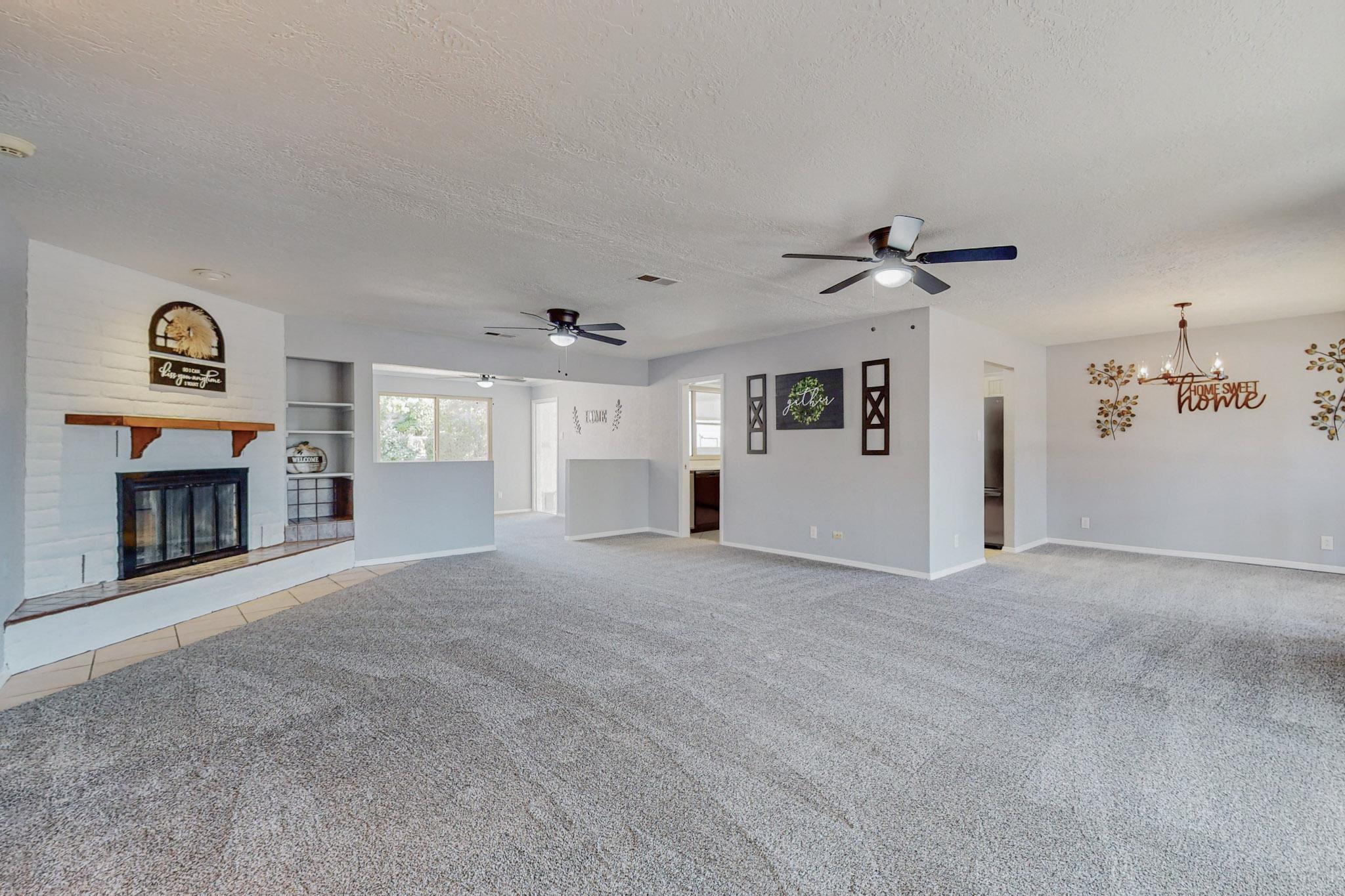 4104 GLEN CANYON Road NE