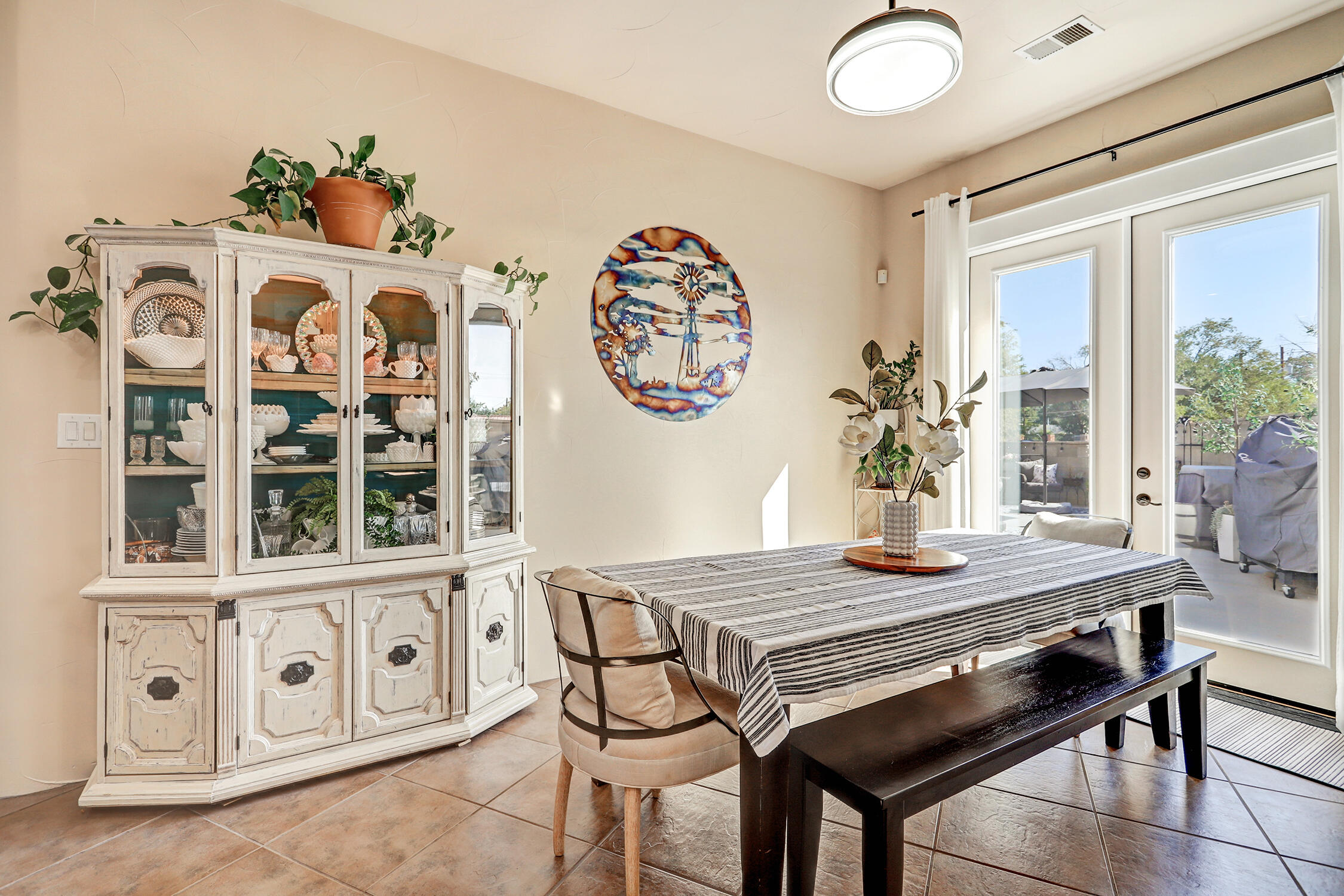 392 CORONADO Lane NE