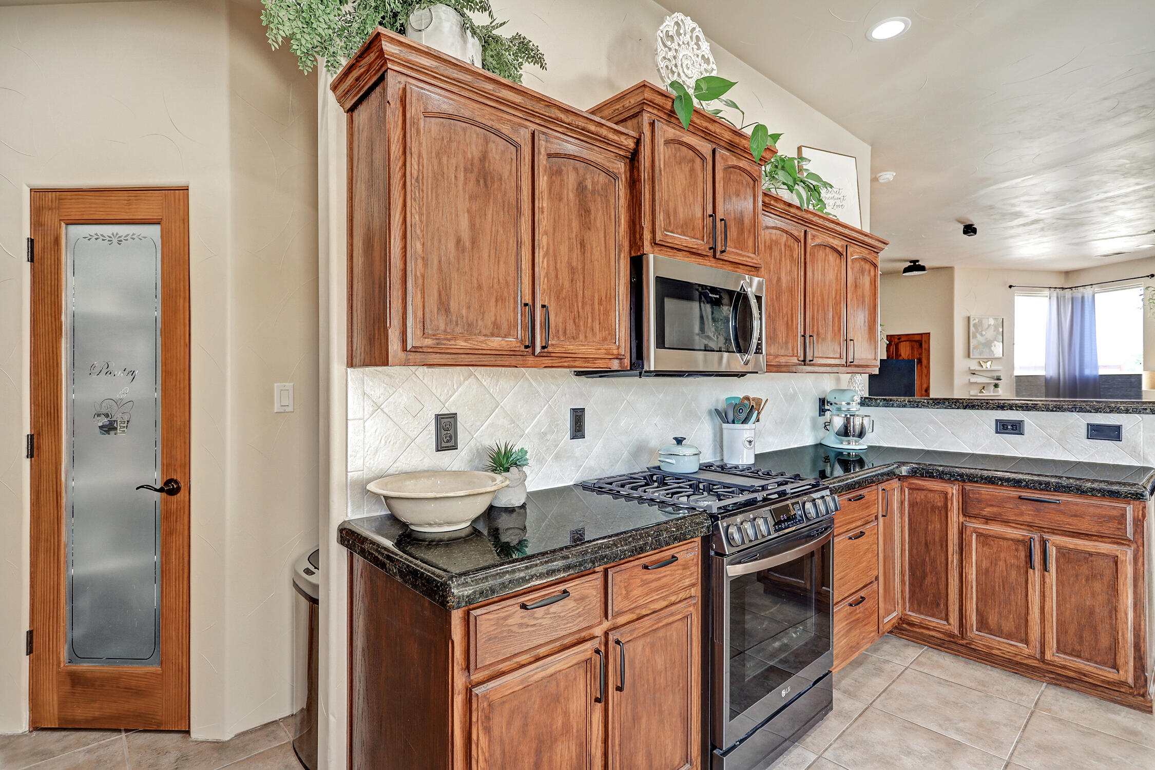 392 CORONADO Lane NE