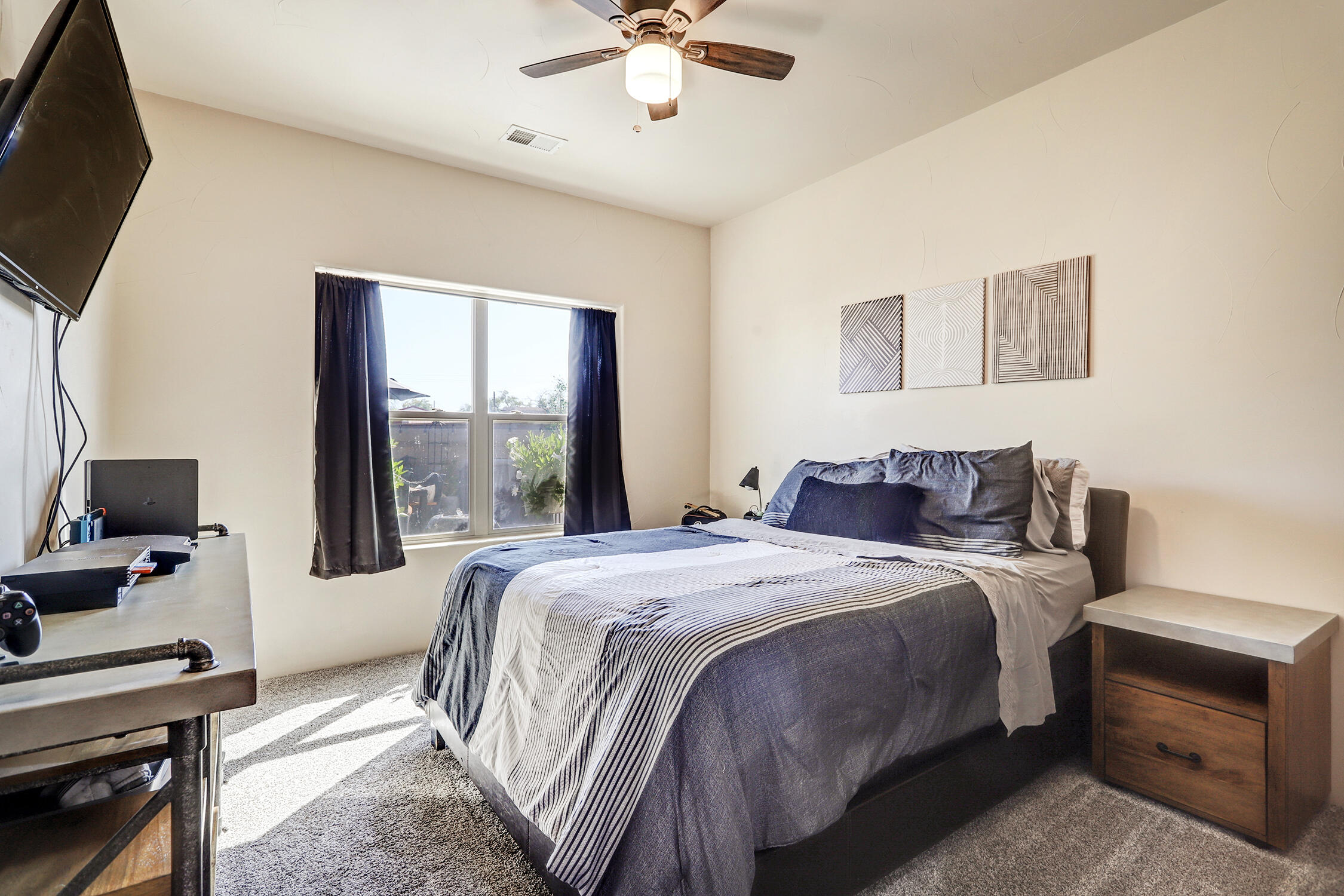 392 CORONADO Lane NE