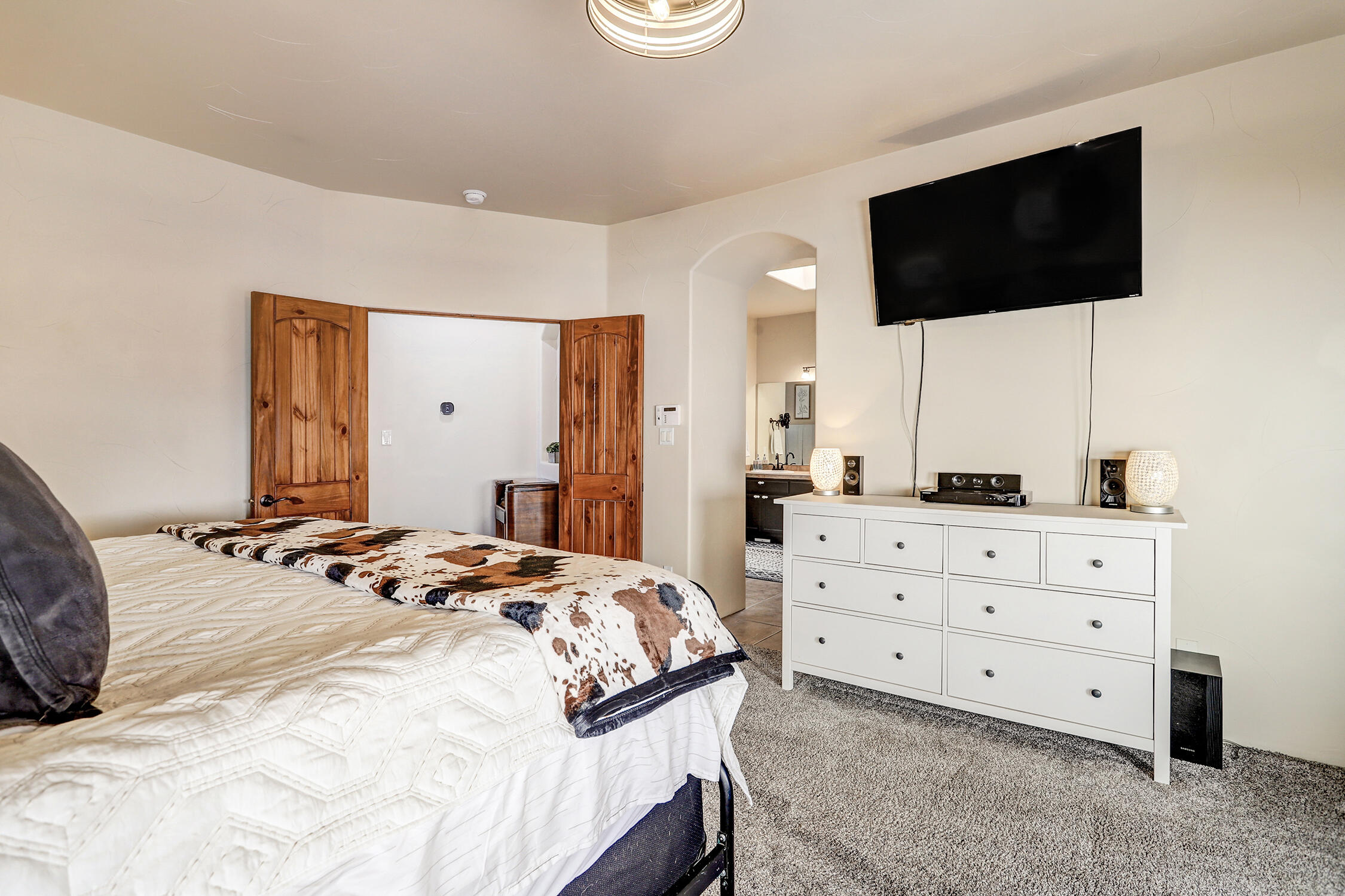 392 CORONADO Lane NE