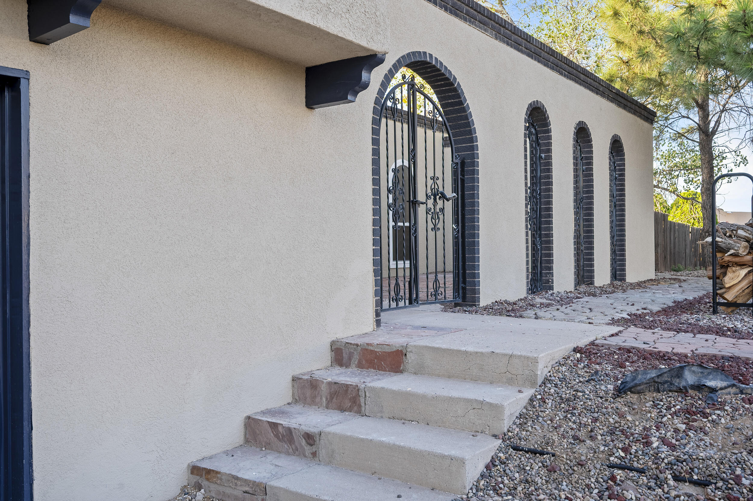 220 TARPON Avenue SE