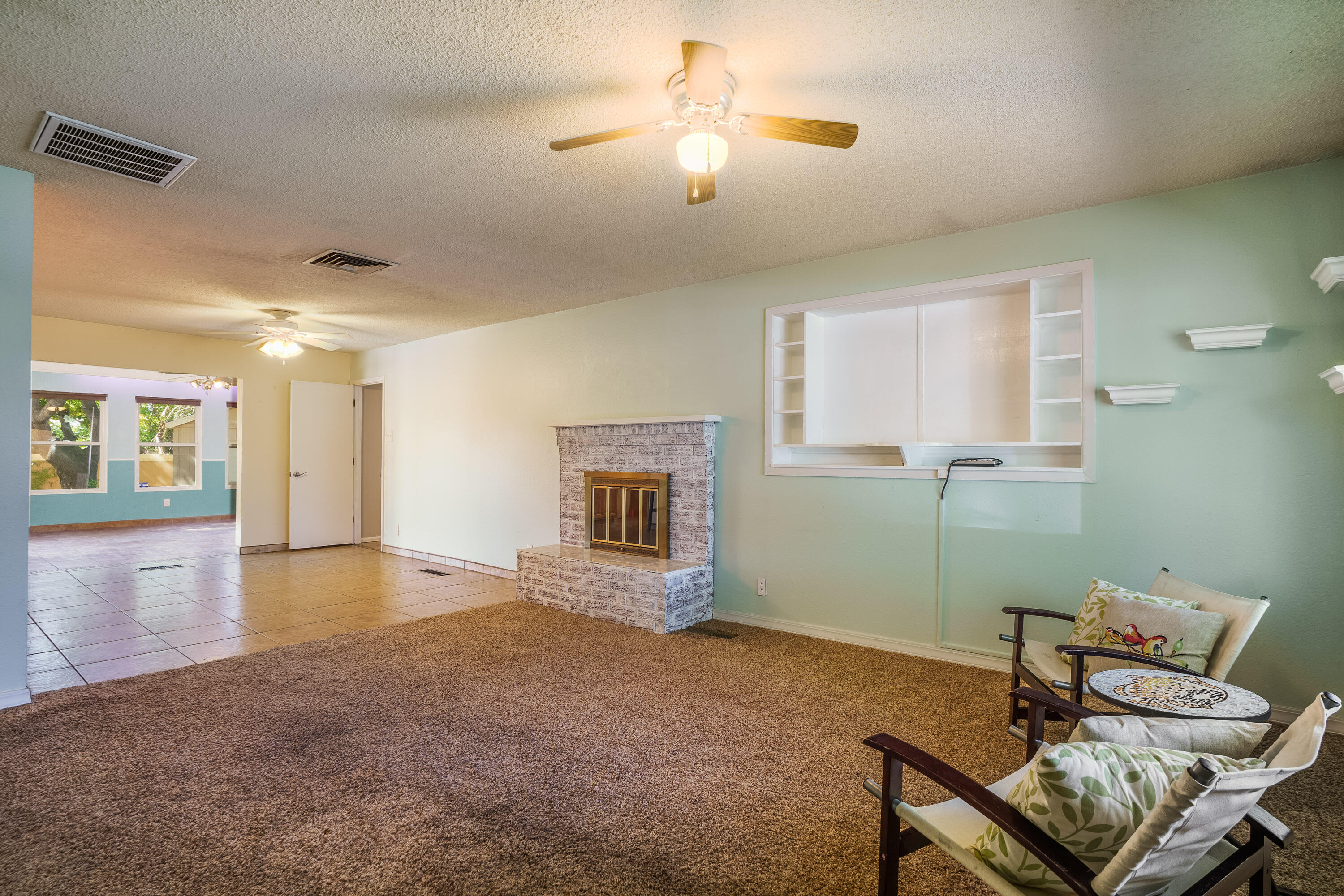 9204 HENDRIX Road NE