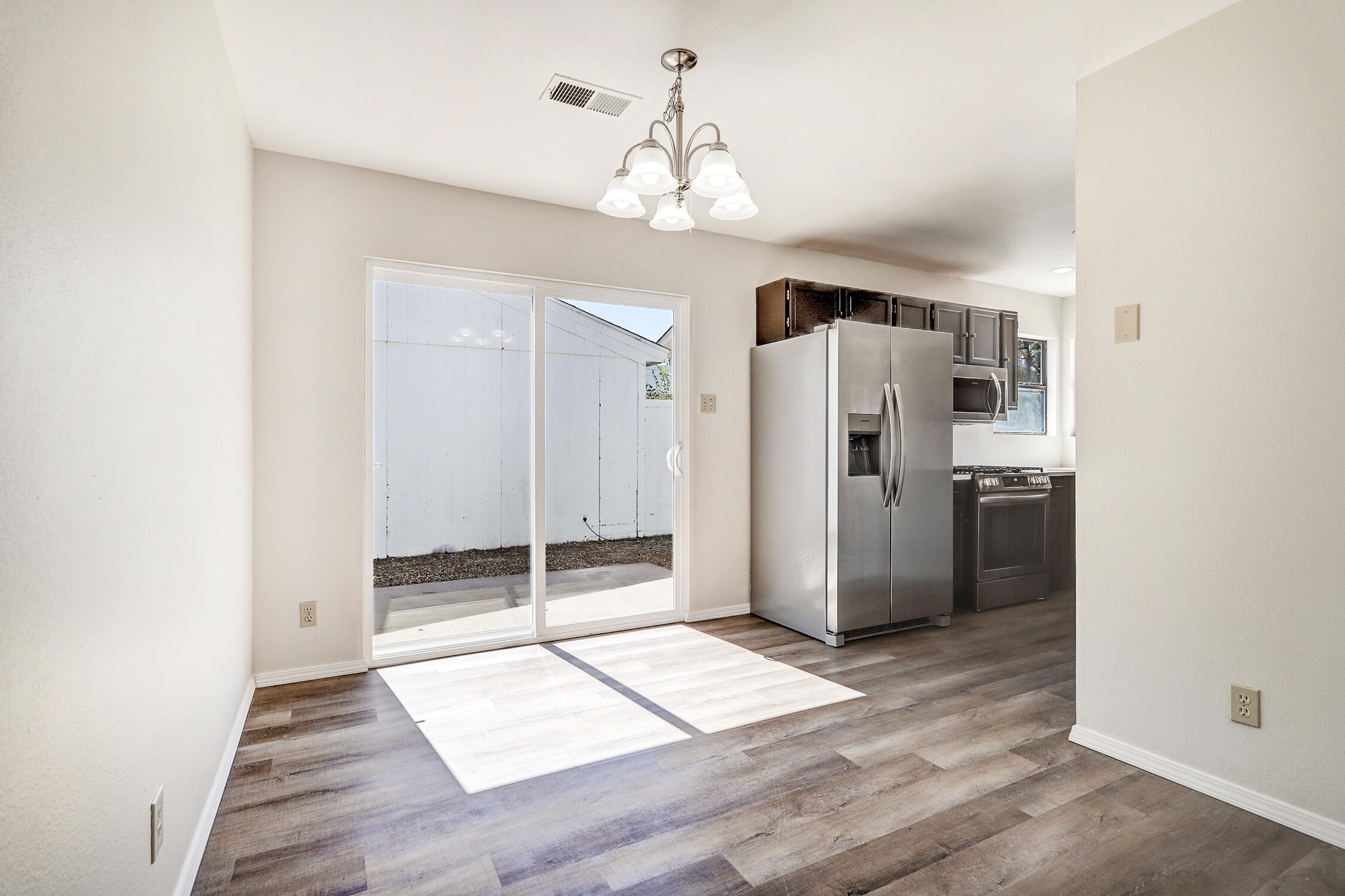 4854 Platinum Loop NE