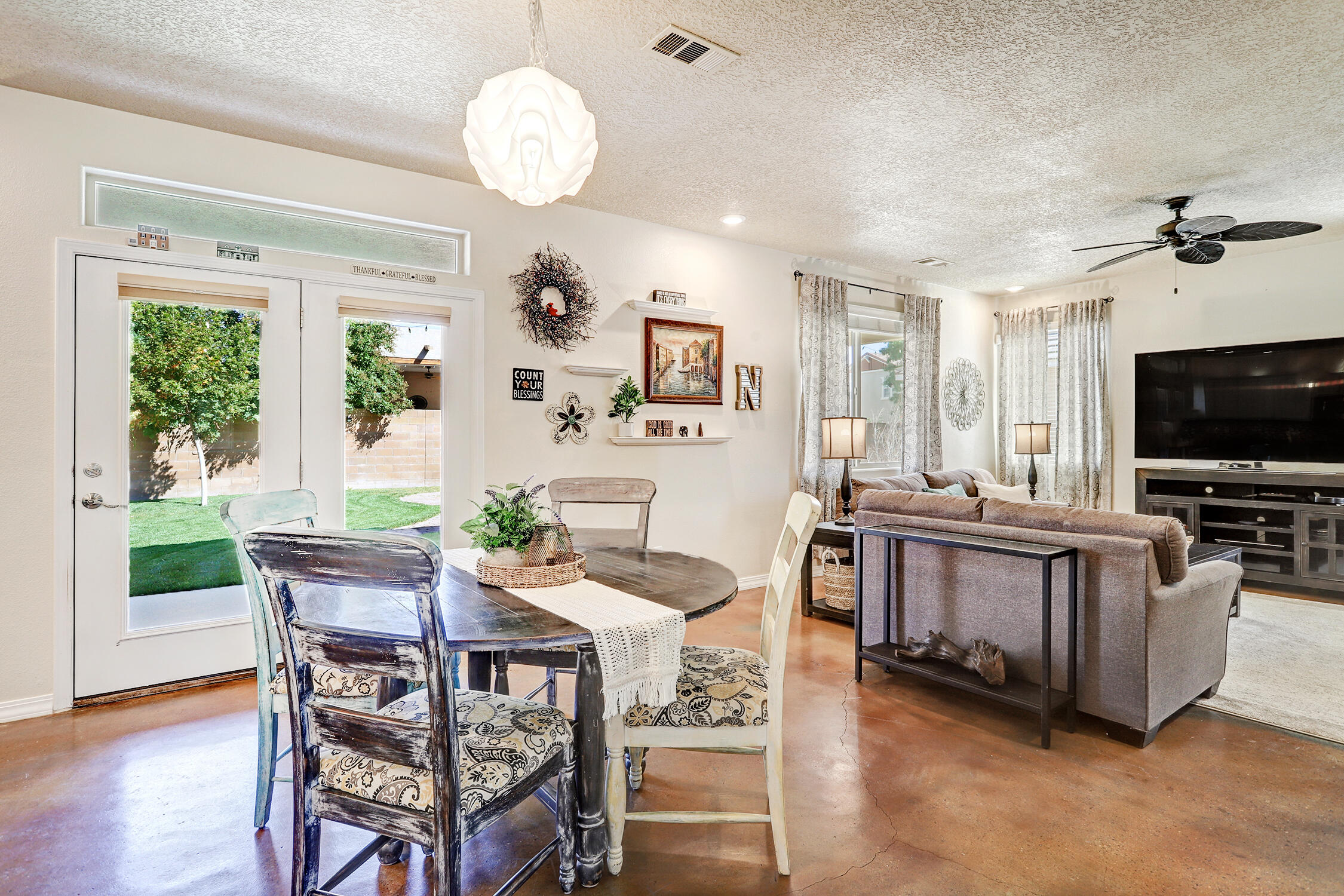 8409 Mesa Top Road NW