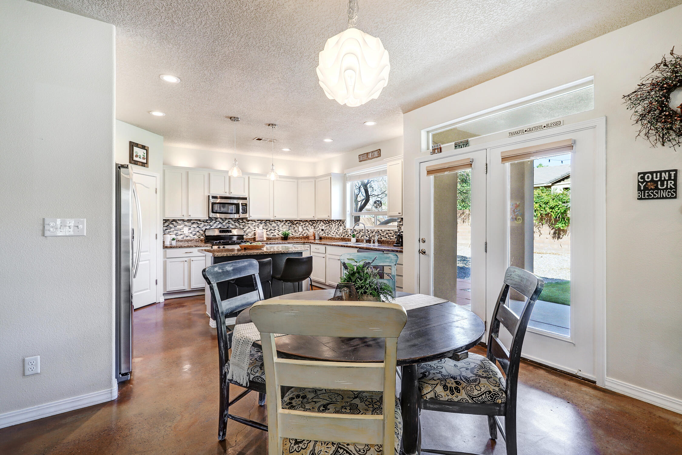 8409 Mesa Top Road NW