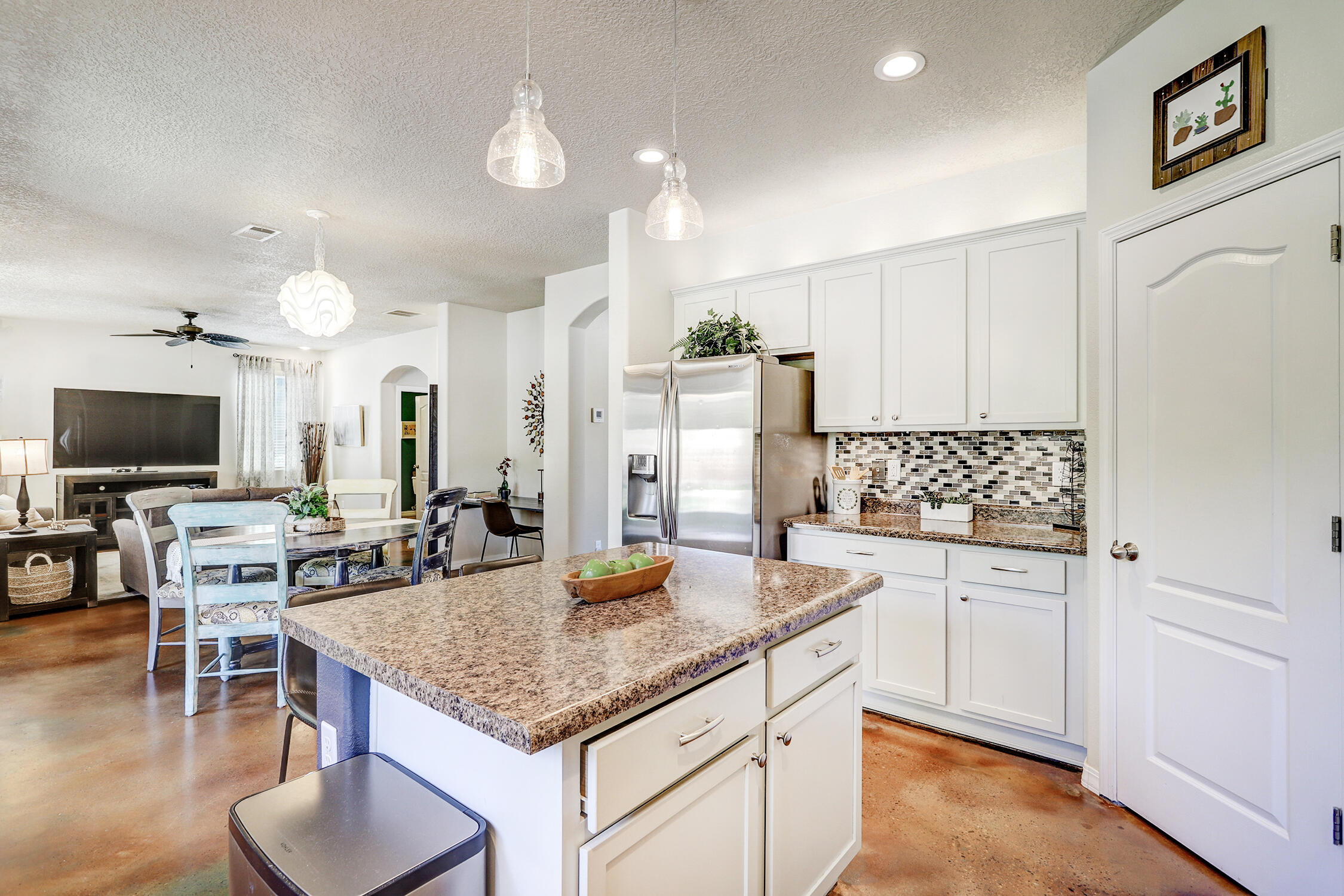 8409 Mesa Top Road NW