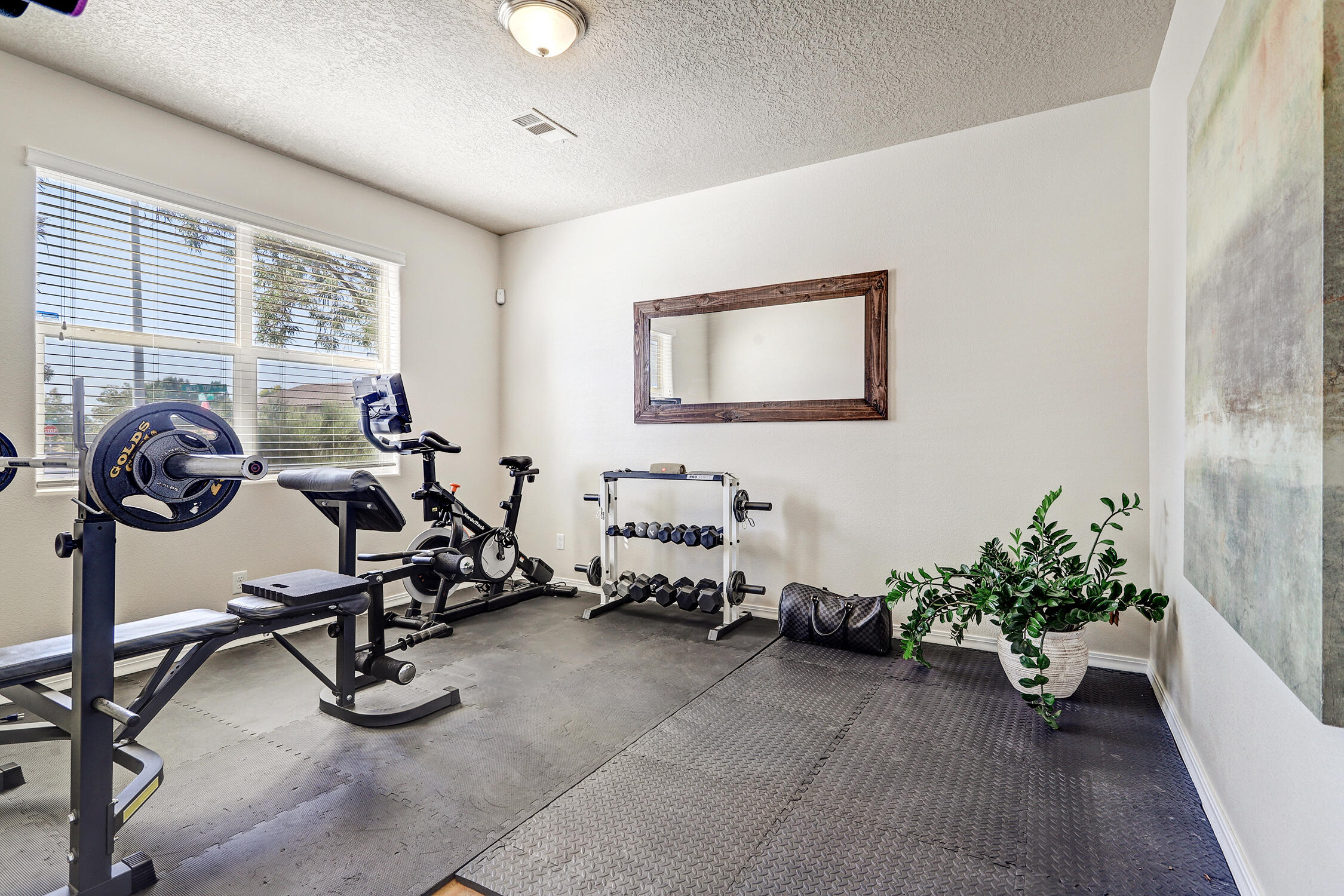 8409 Mesa Top Road NW