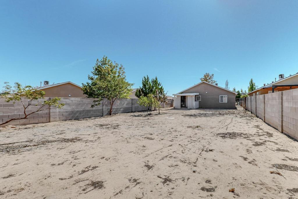 8609 SPOTTED PONY Avenue SW