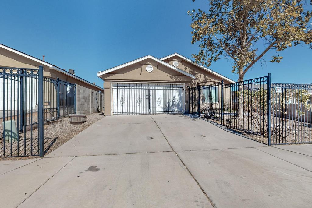 8609 SPOTTED PONY Avenue SW