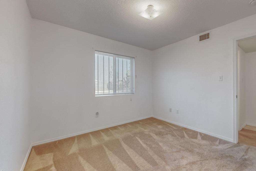 8609 SPOTTED PONY Avenue SW