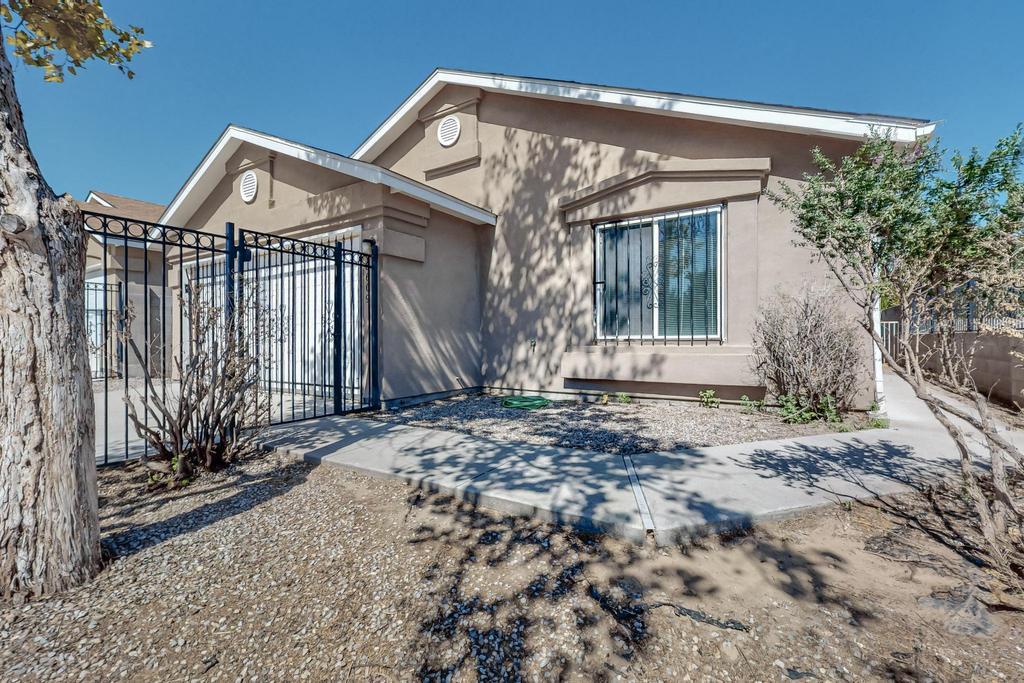 8609 SPOTTED PONY Avenue SW