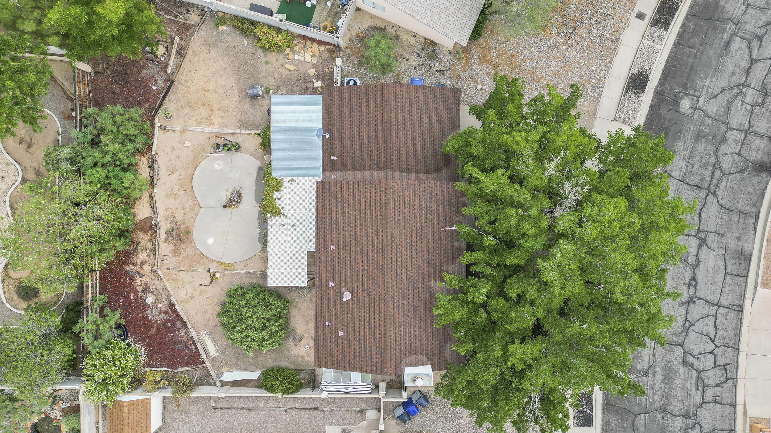 8137 OTERO Avenue NE