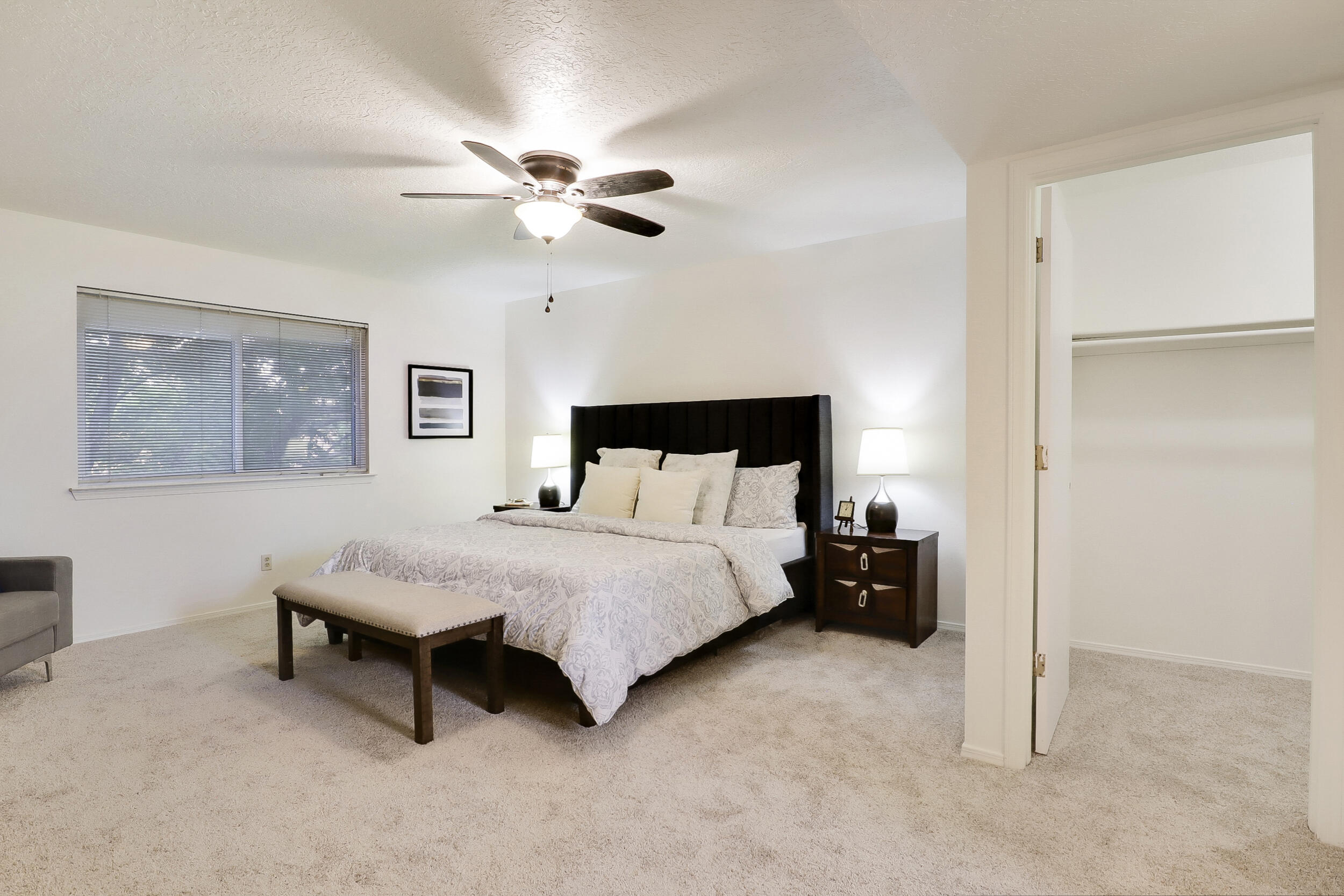 8137 OTERO Avenue NE