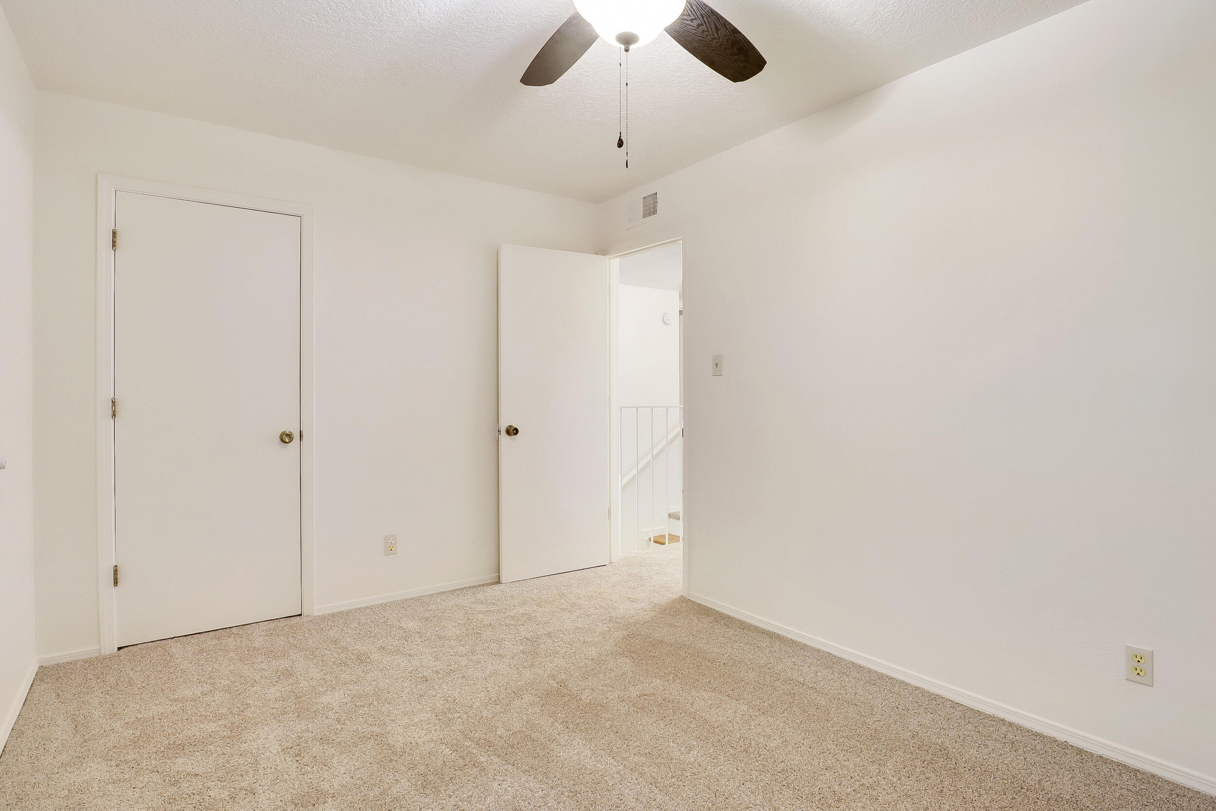 8137 OTERO Avenue NE