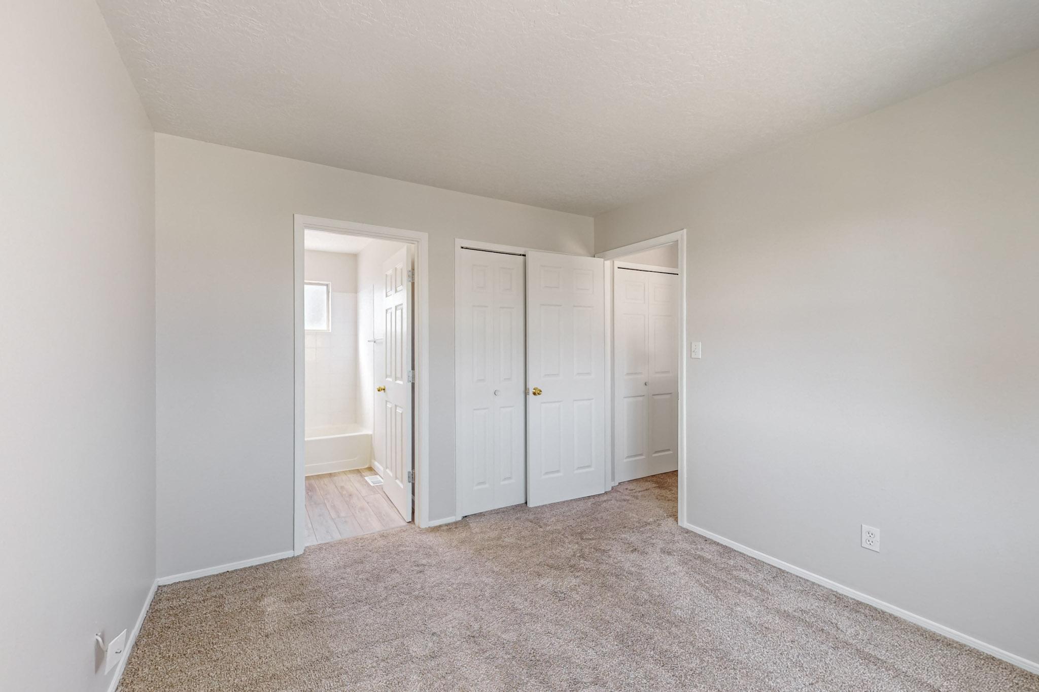 1661 TWINBERRY Drive NE