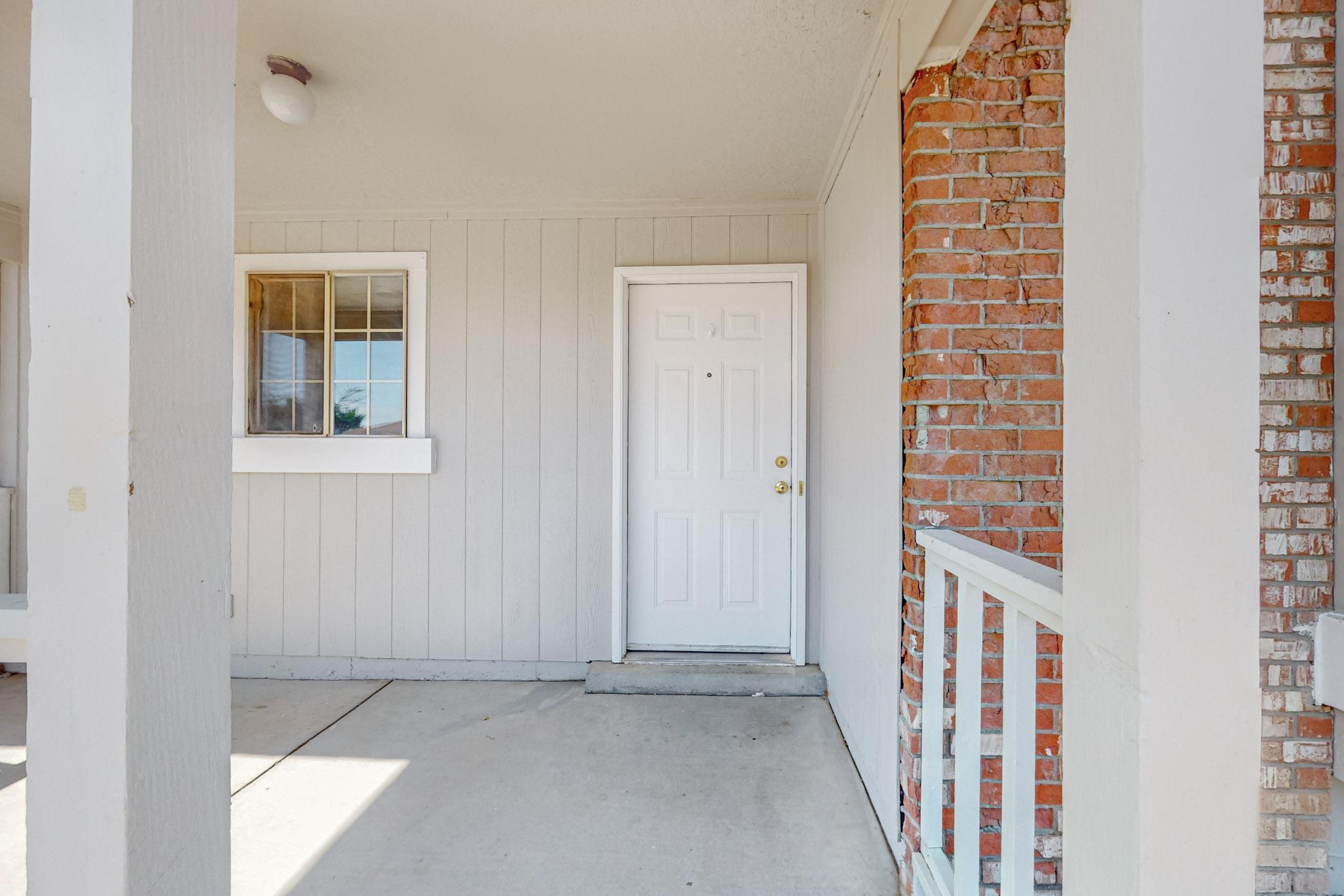 1661 TWINBERRY Drive NE