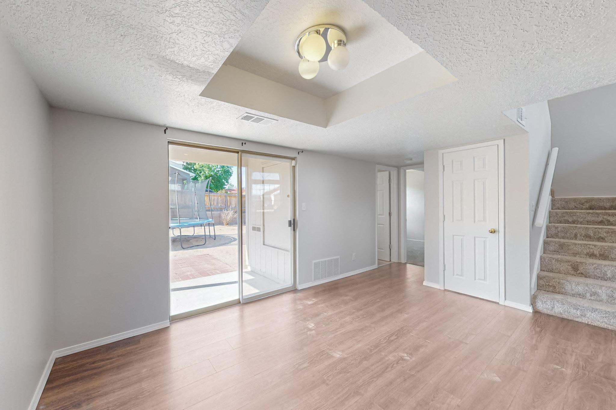 1661 TWINBERRY Drive NE