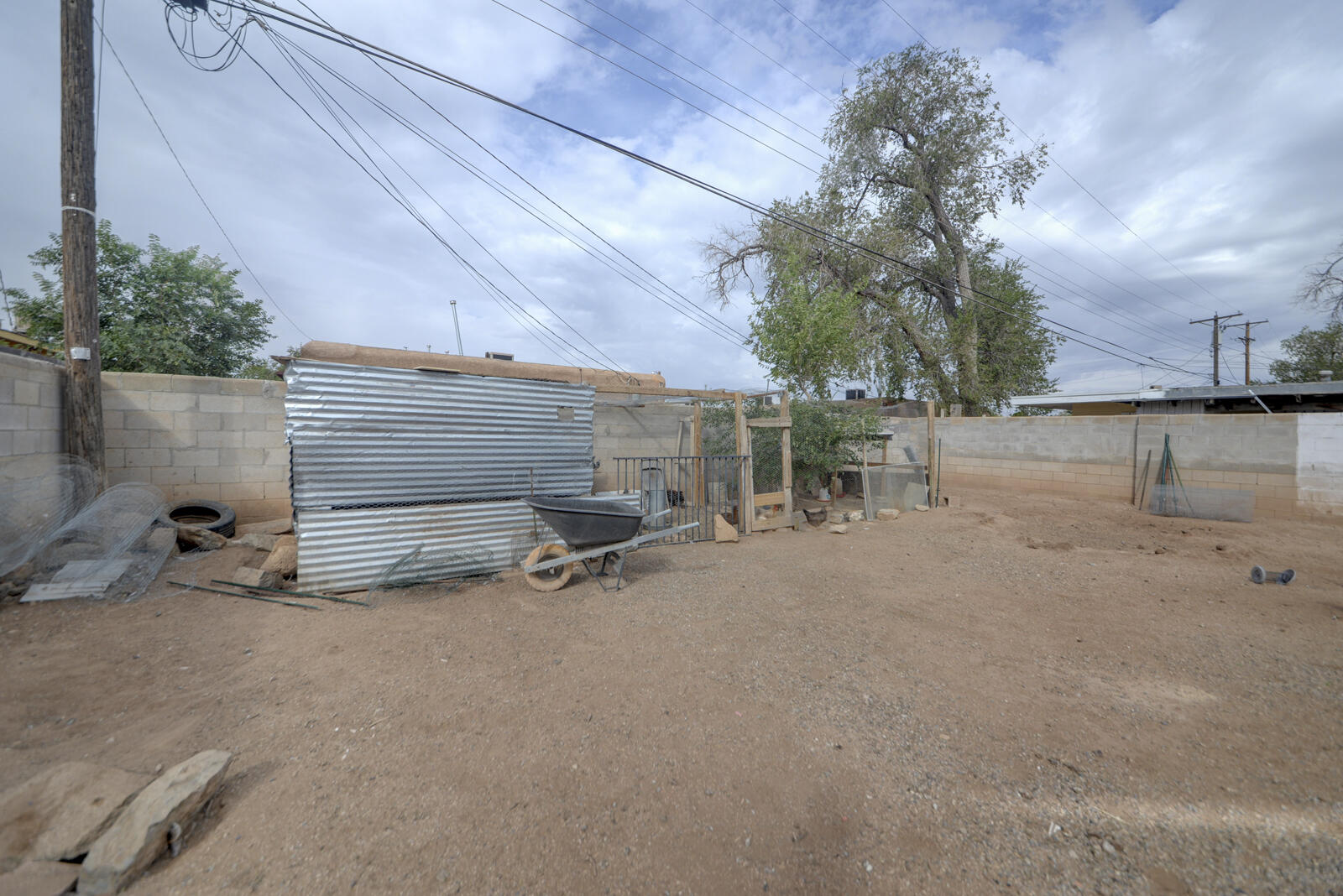 337 RHODE ISLAND Street NE