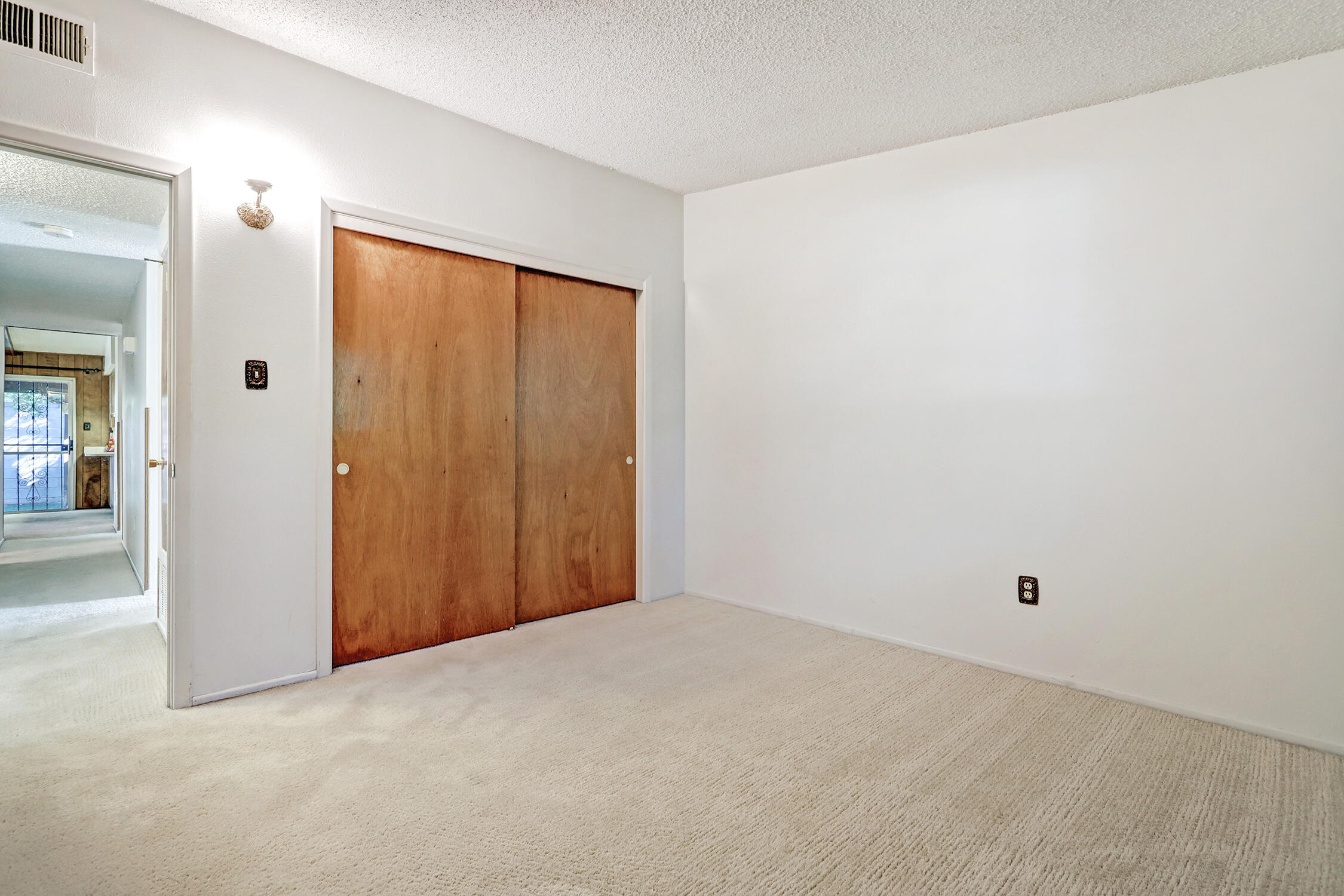 12409 REGENT Avenue NE