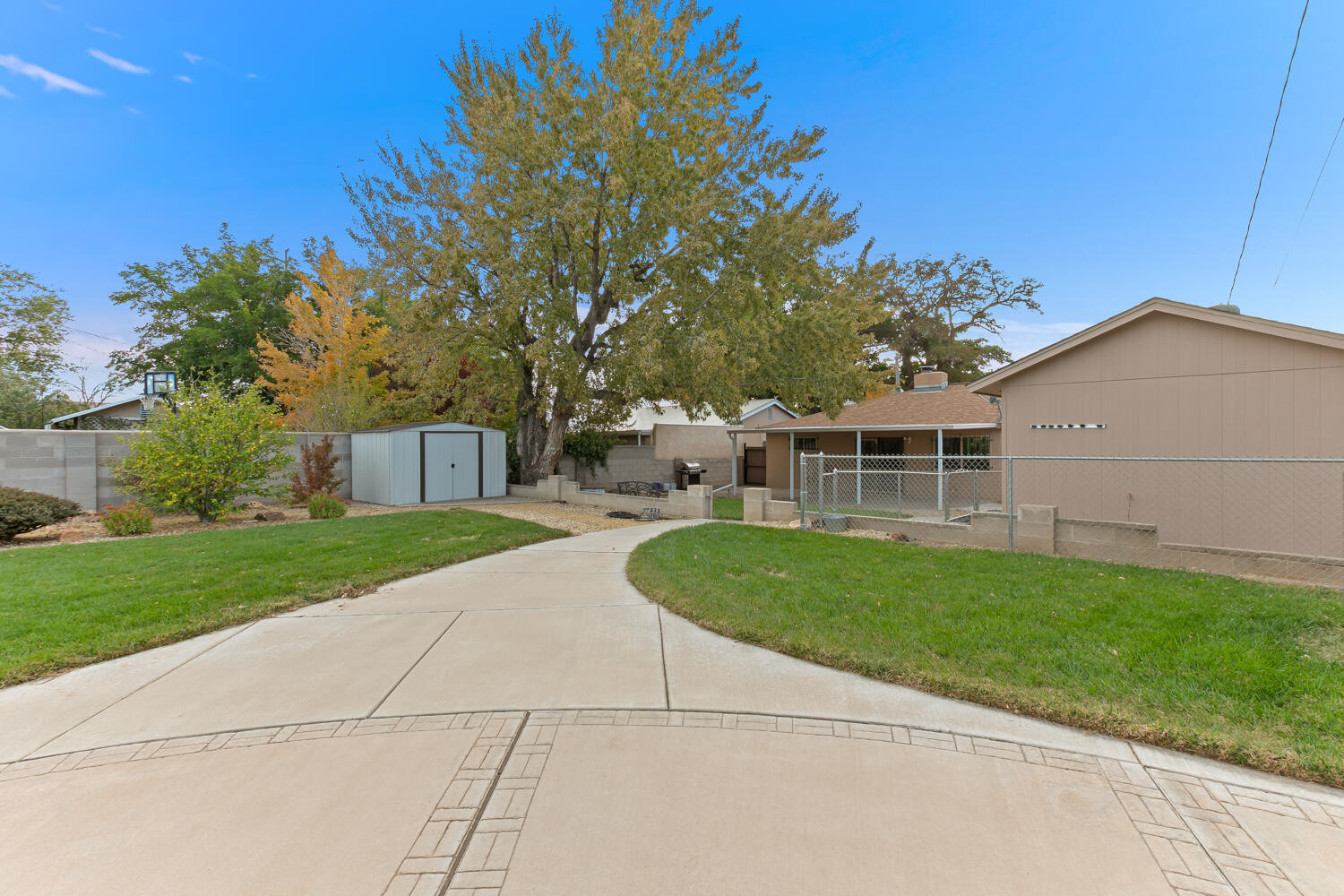 1408 Erbbe Street NE