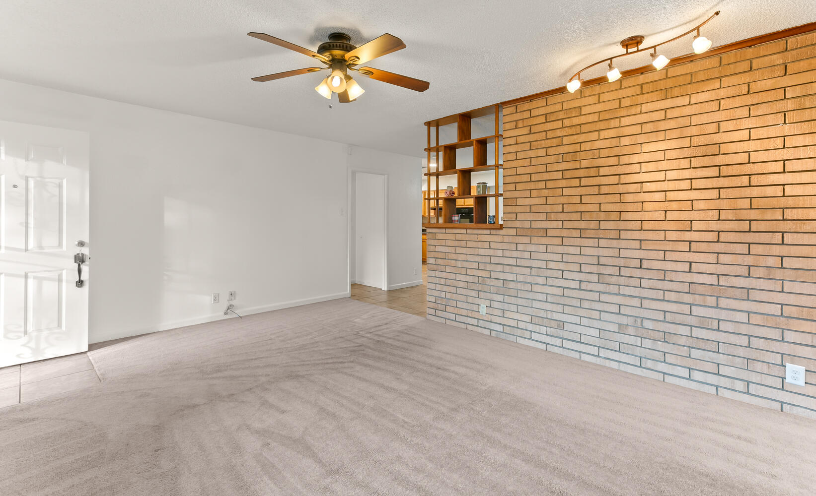 1408 Erbbe Street NE