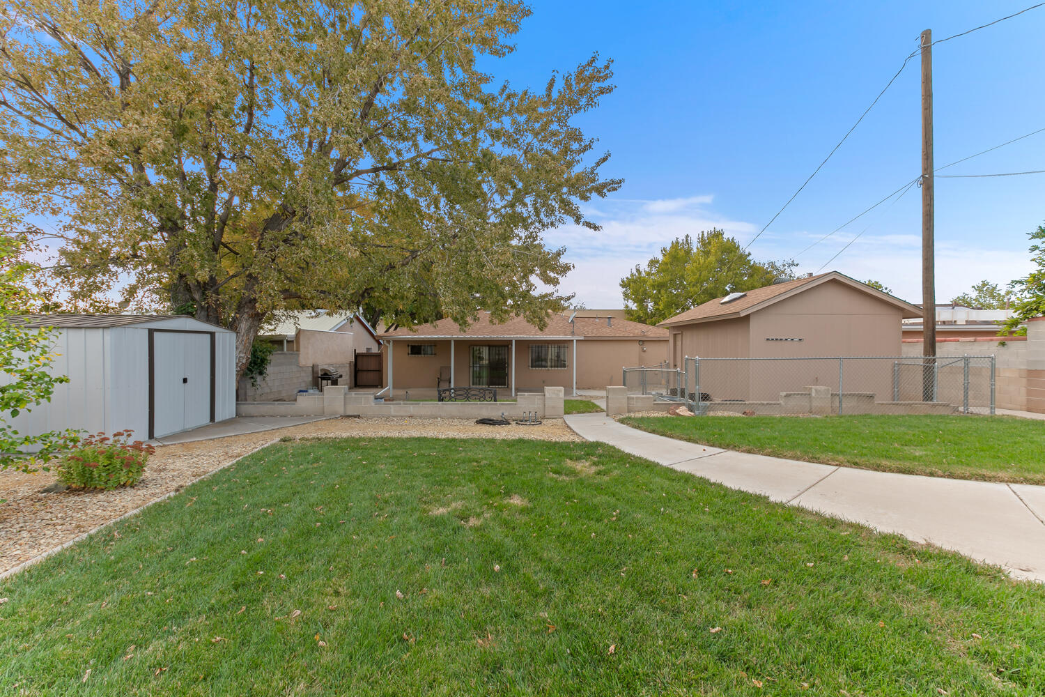 1408 Erbbe Street NE