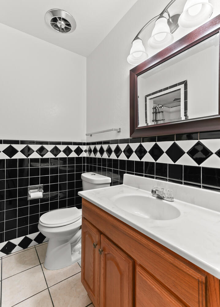 1408 Erbbe Street NE