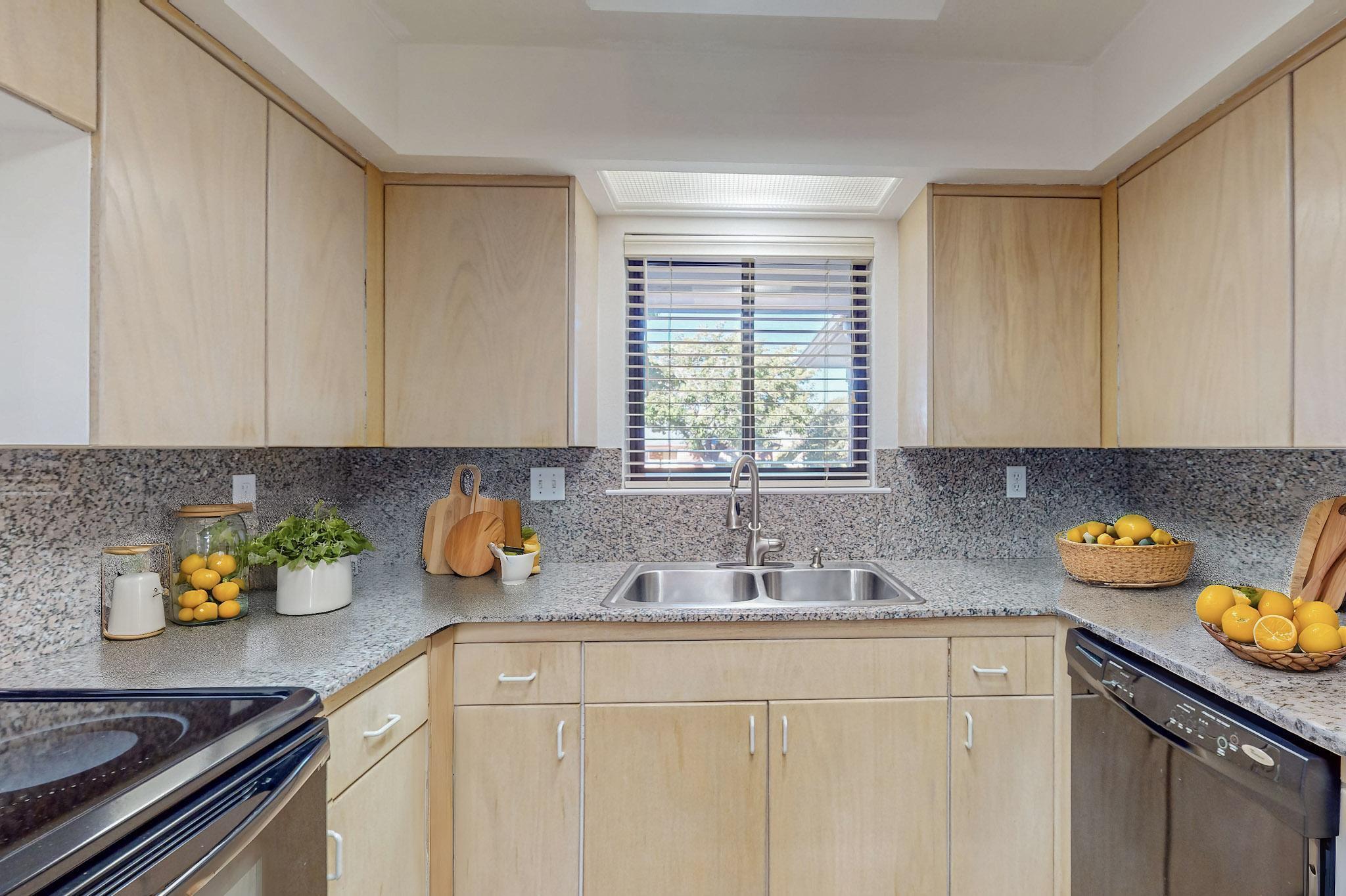 3108 QUEBEC Drive NE