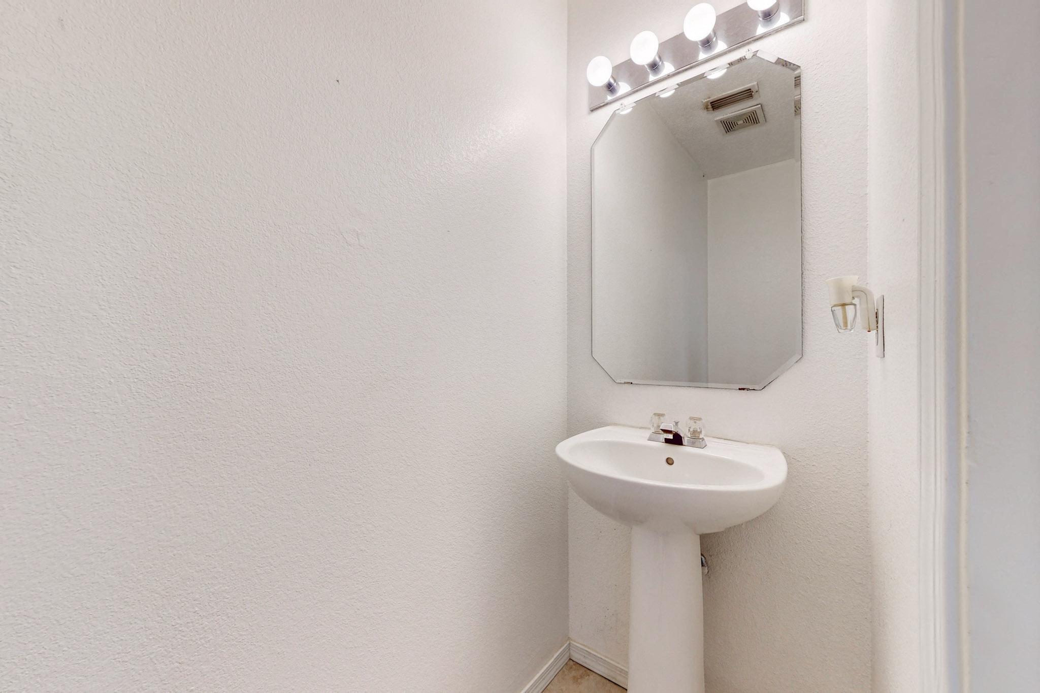 1326 OJO SARCO Street SW