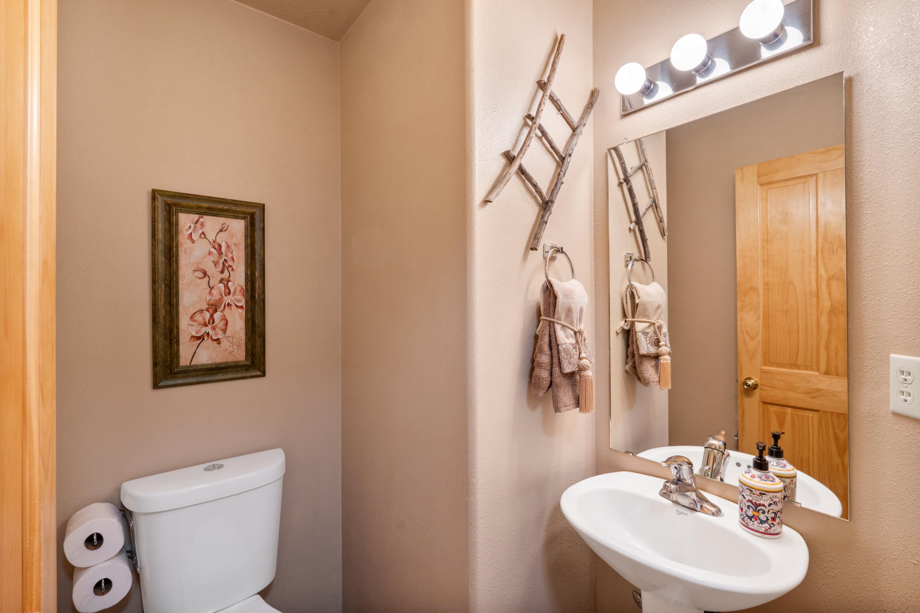 6205 ZALTANA Road NW