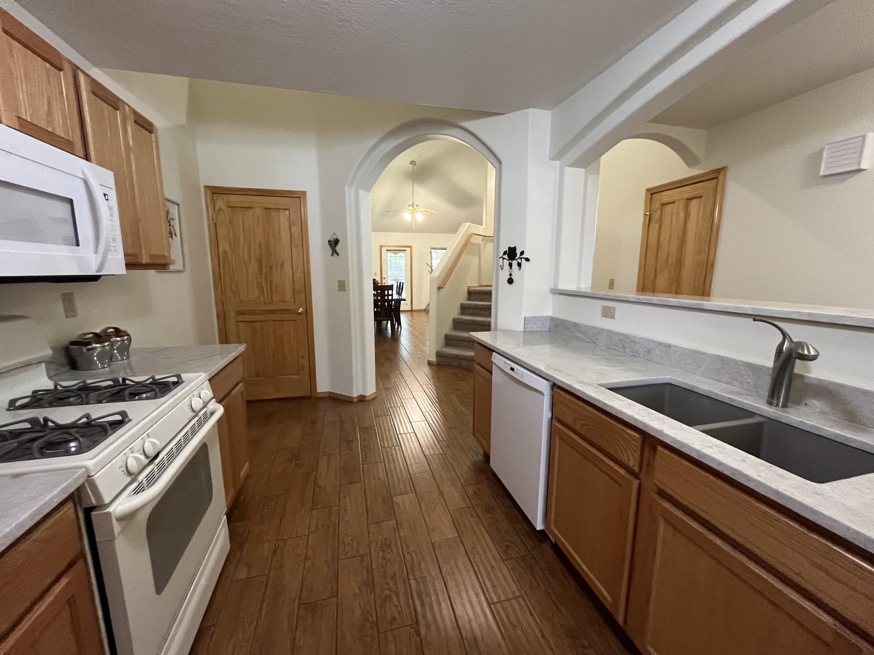 6205 ZALTANA Road NW