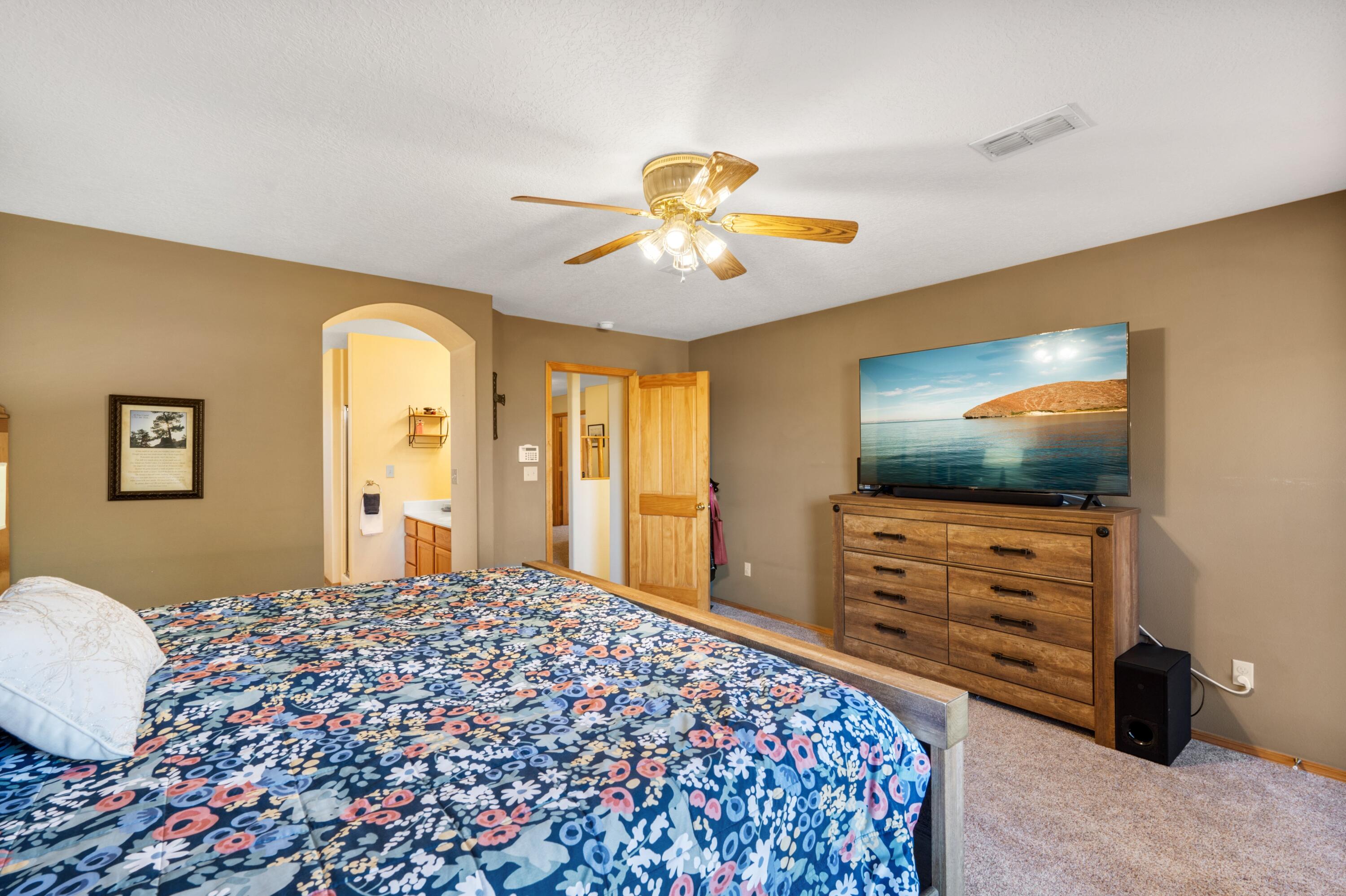 6205 ZALTANA Road NW